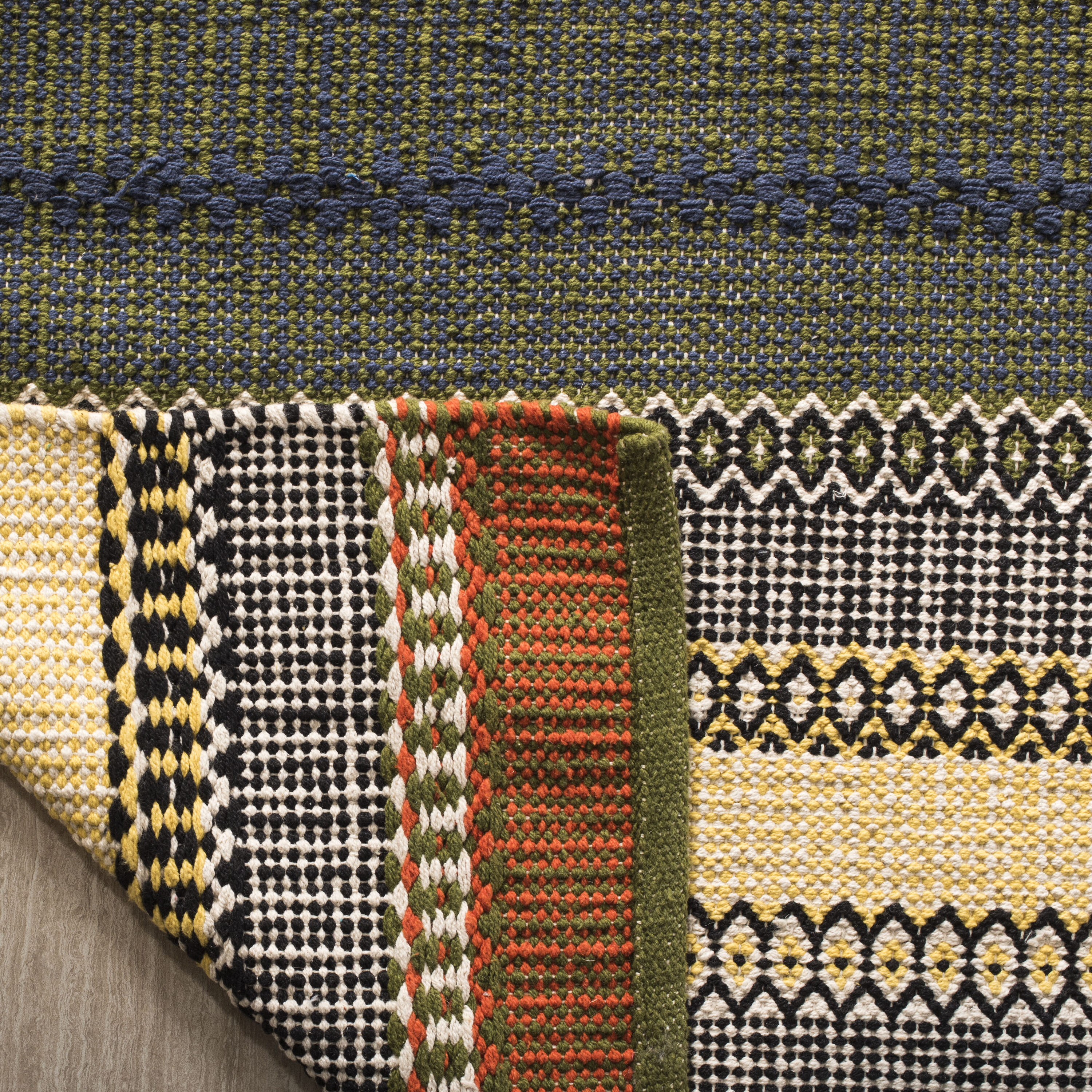 Safavieh STK412A-5 rugs - View #3