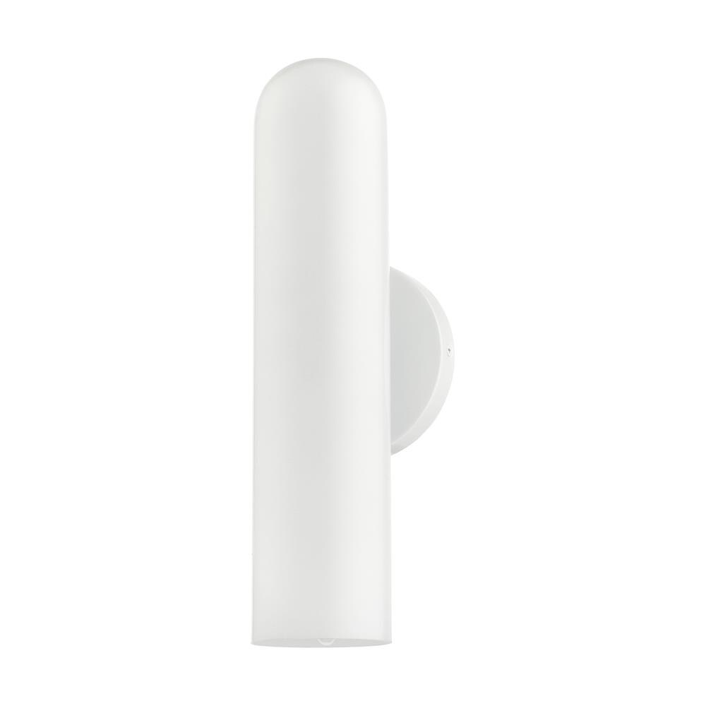Ardmore Chic Shiny White Hand-Welded Sconce with Candelabra Bulb