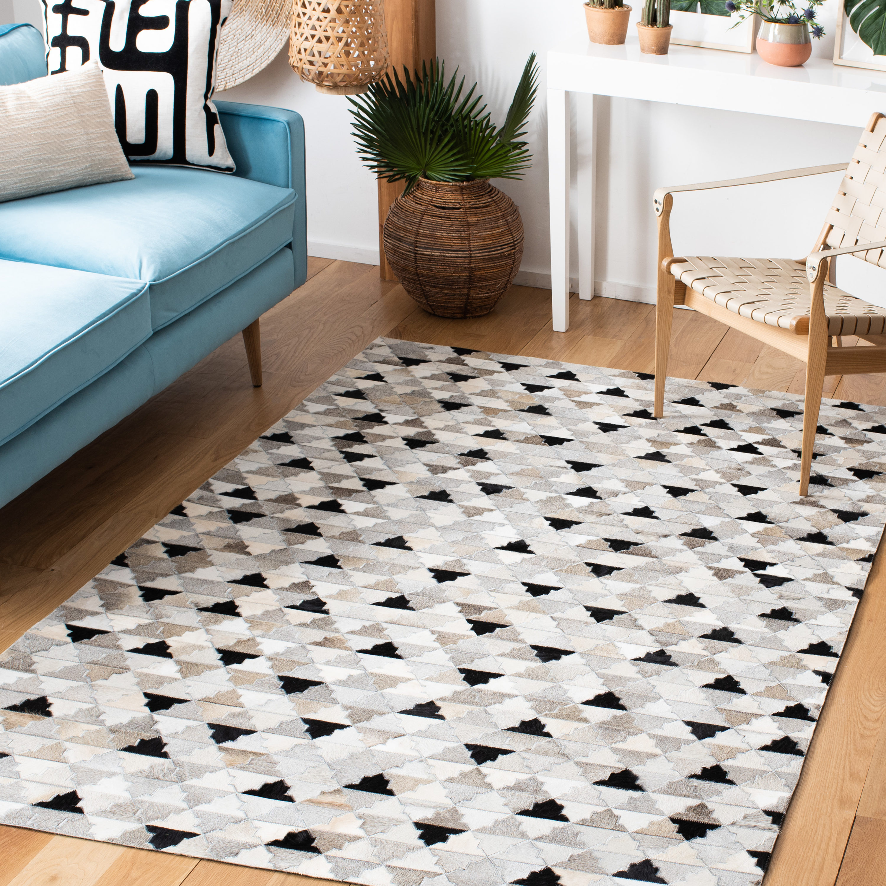 Geometric Gray and Black Hand-Stitched Cowhide Rug - 4' x 6'