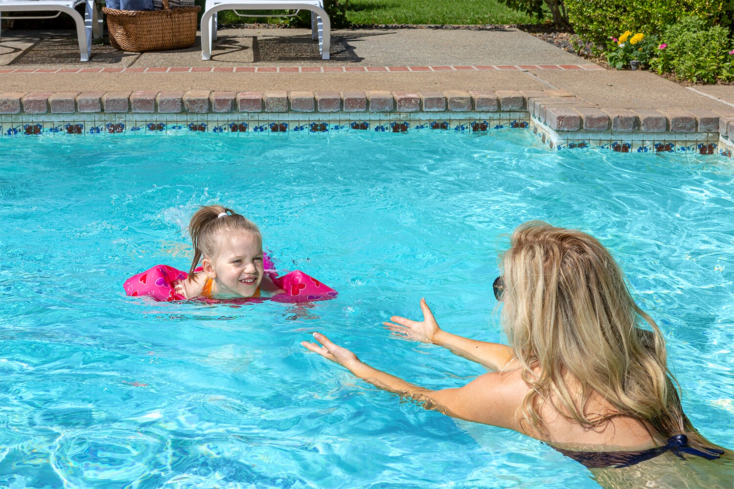 Poolmaster 50559 3.75-in x 20.25-in 1 -Seat PINK MULTI Water wings set