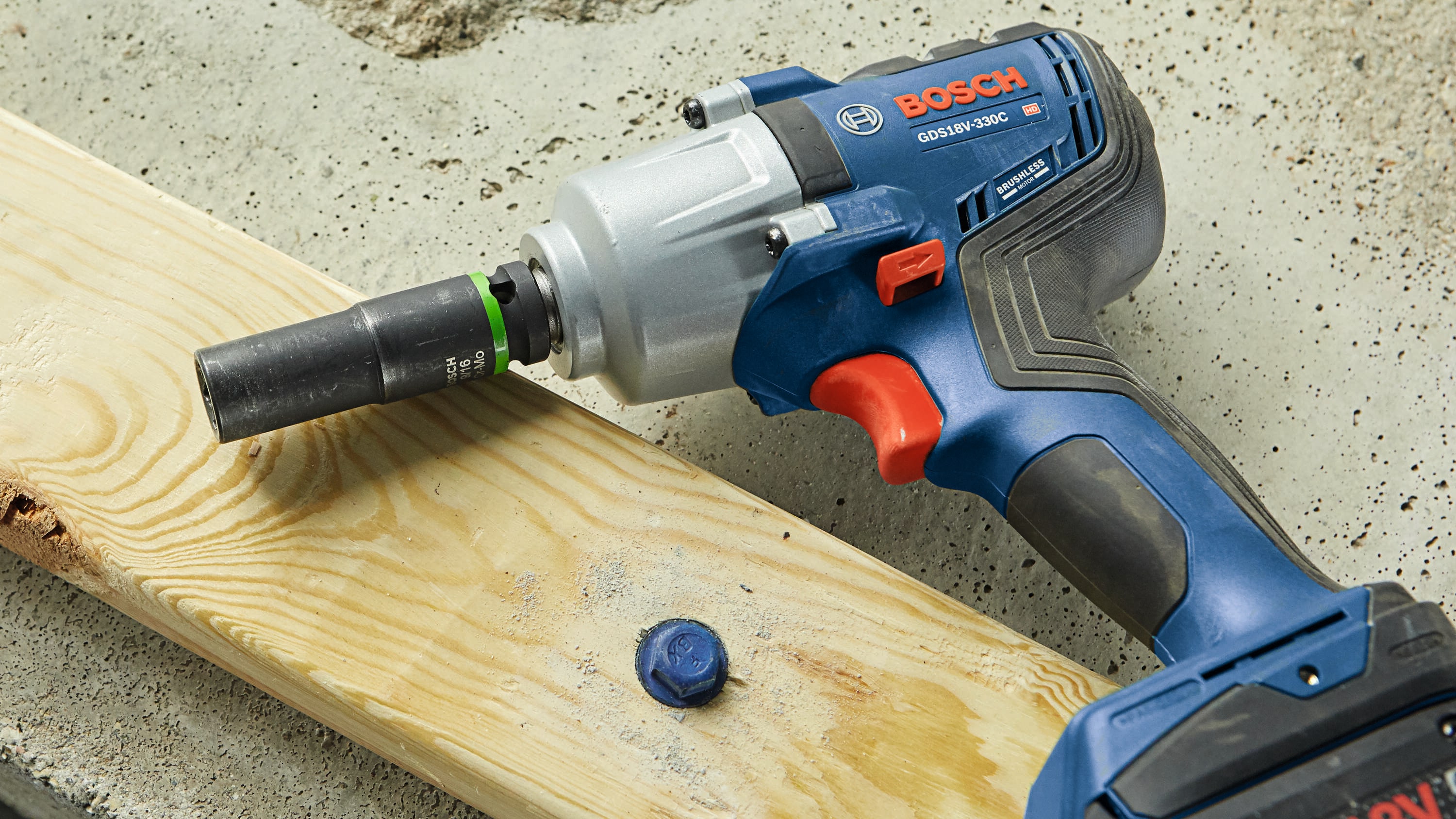 Bosch Professional Power Tools and Accessories - Last call to test out the  new GDX 18V-210 C Impact Driver/Wrench! With its 2-in-1 tool holder: 1/4”  internal hex and 1/2” square drive it