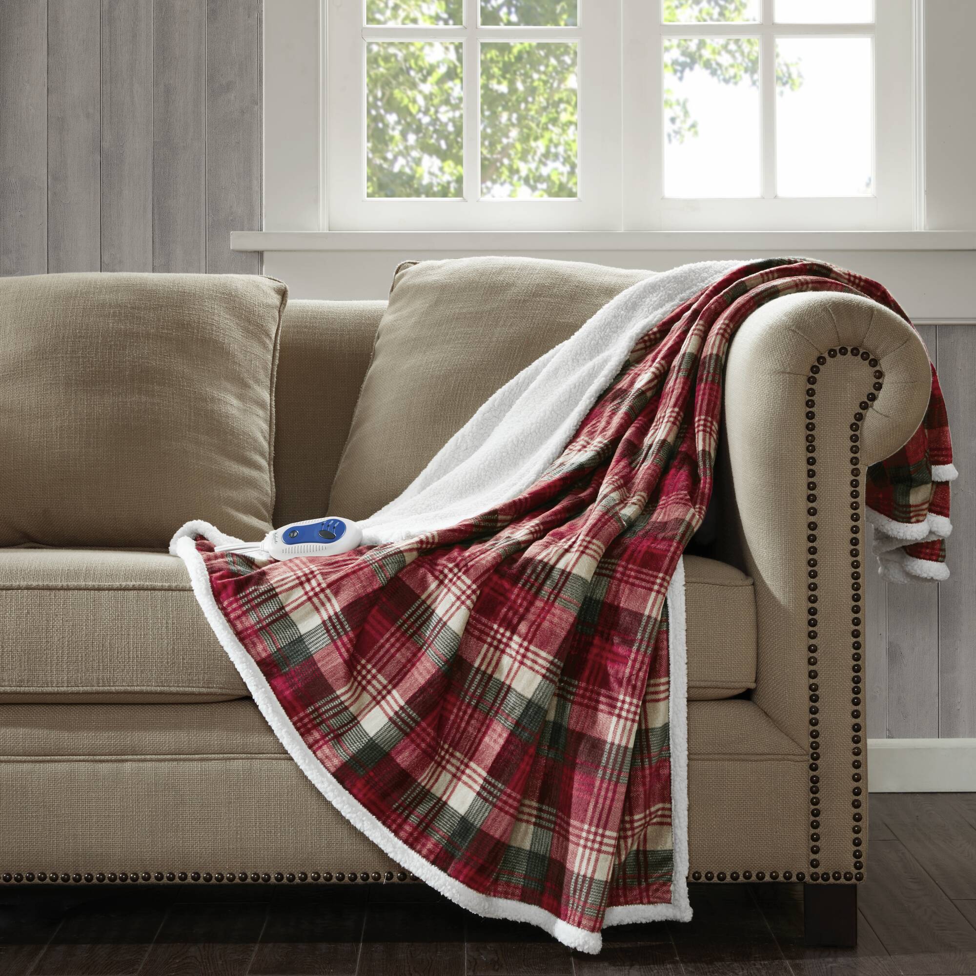 WOOLRICH WR54-1776 Red 60-in x 70-in Polyester Heated blanket