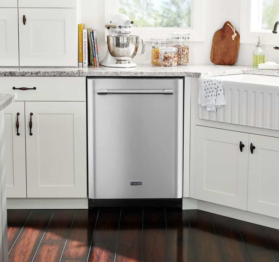 Maytag Top Control 24-in Built-In Dishwasher (Fingerprint Resistant ...