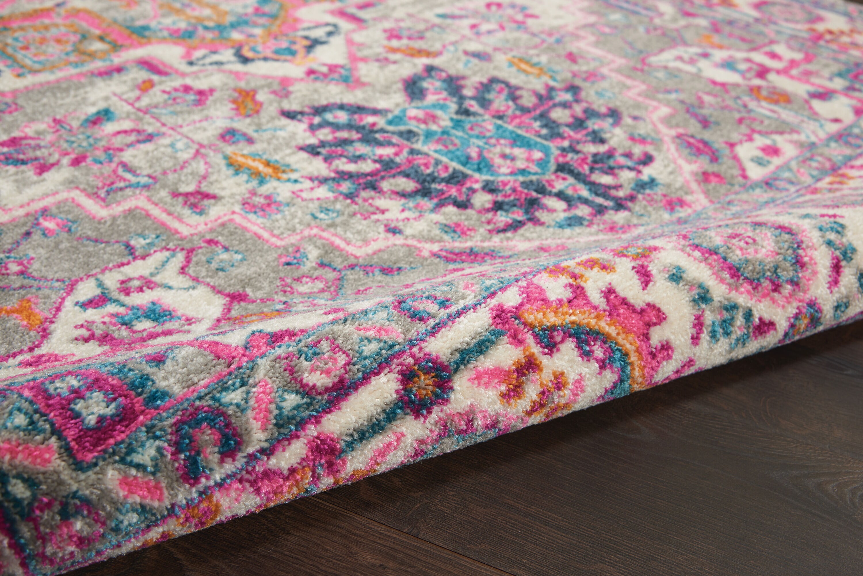 Light Grey and Pink Floral Synthetic 5' x 7' Area Rug