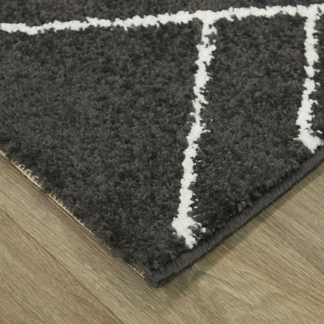 Balta 7 x 9 Black Indoor Geometric Area Rug in the Rugs department at ...