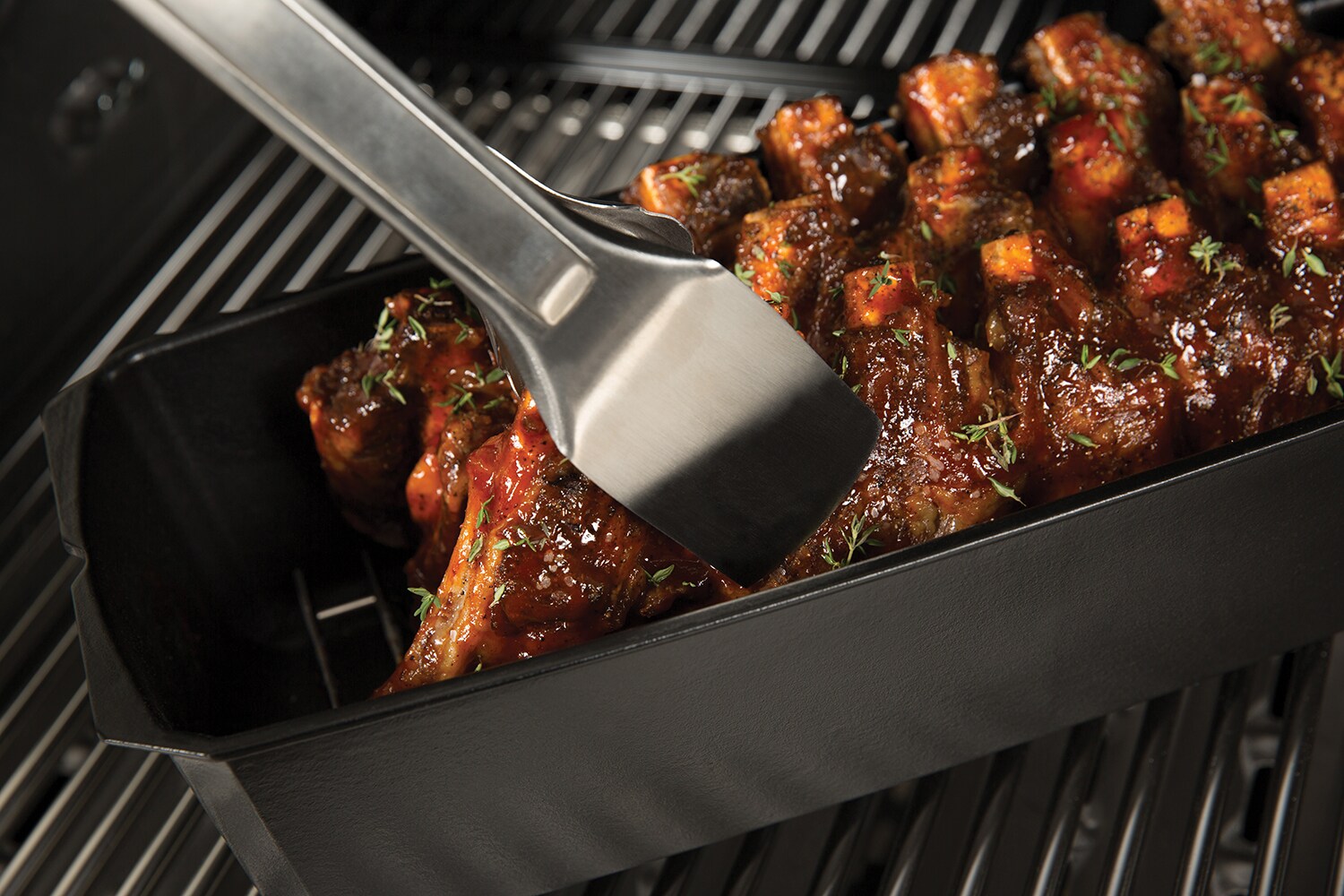 Broil King Porcelain-Enameled Cast-Iron Roaster/Rib Rack in the Grill  Cookware department at