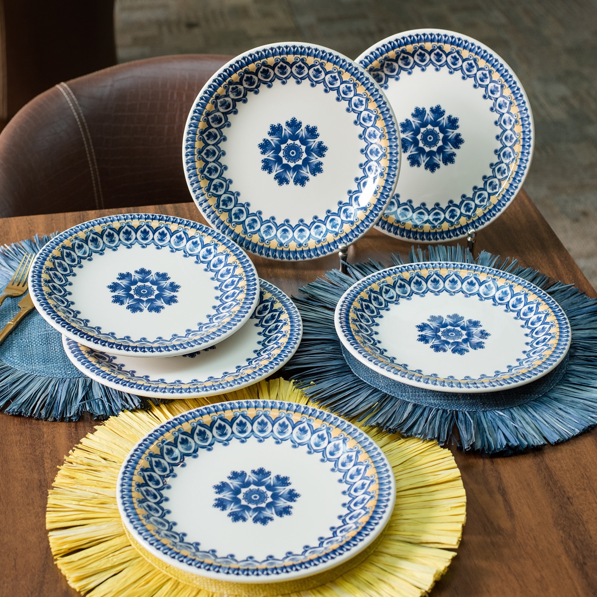 Manhattan Comfort Set of 6 Modern Round Dinner Plates, Earthenware ...