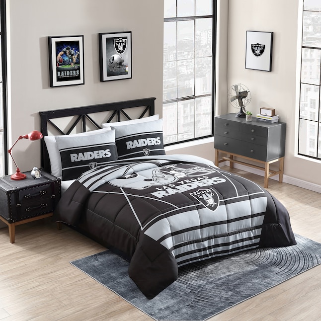 Cathay Sports Las Vegas Raiders 3-Piece Silver/Black Full/Queen Comforter  Set in the Bedding Sets department at