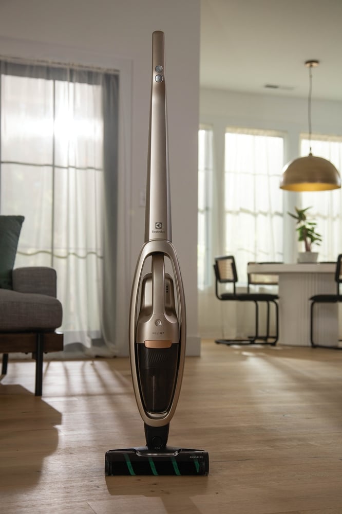 Electrolux Hard Floor 22 Volt Cordless Stick Vacuum (Convertible To Handheld) EHVS35H2AQ Sansujyuku sansujyuku.com