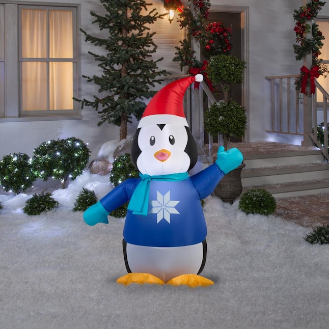 Gemmy 3.5-ft Lighted Penguin Christmas Inflatable in the Christmas ...