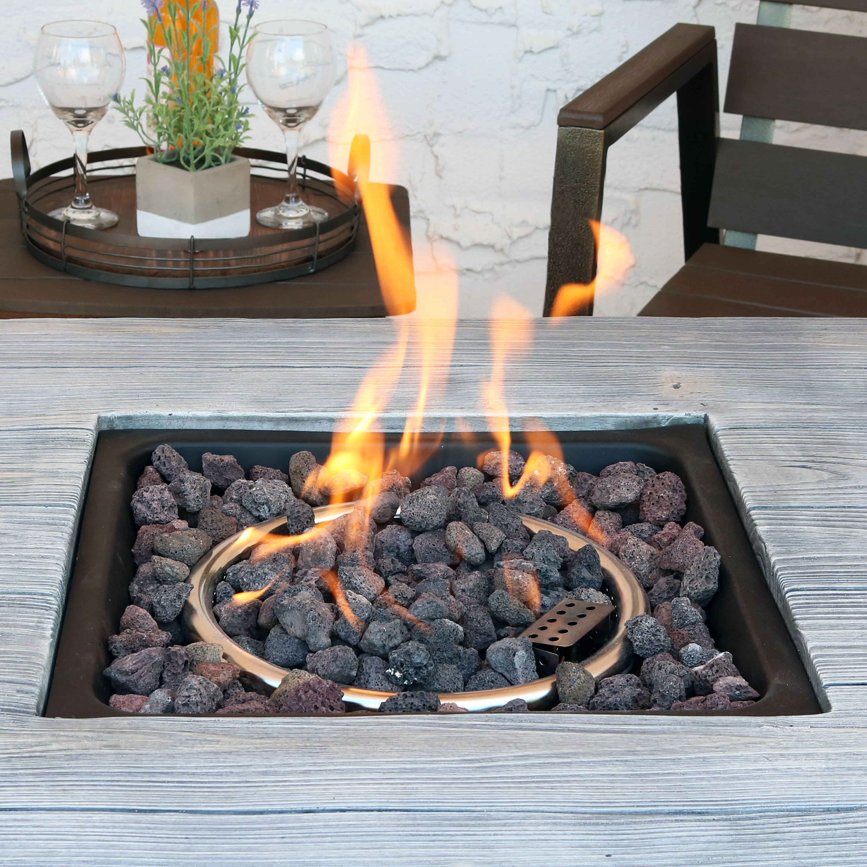 Sunnydaze Decor 30-in W Black Faux Stone Square Propane Gas Fire Pit ...