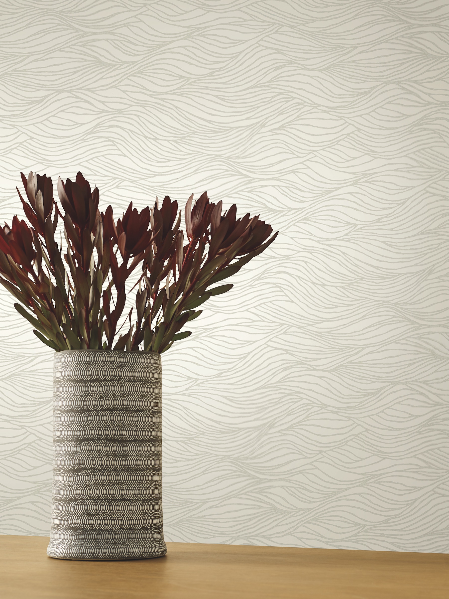York Wallcoverings NA0588 Candice Olson Botanical Dreams 60.8-Sq. Feet White Non-woven Abstract Unpasted Wallpaper