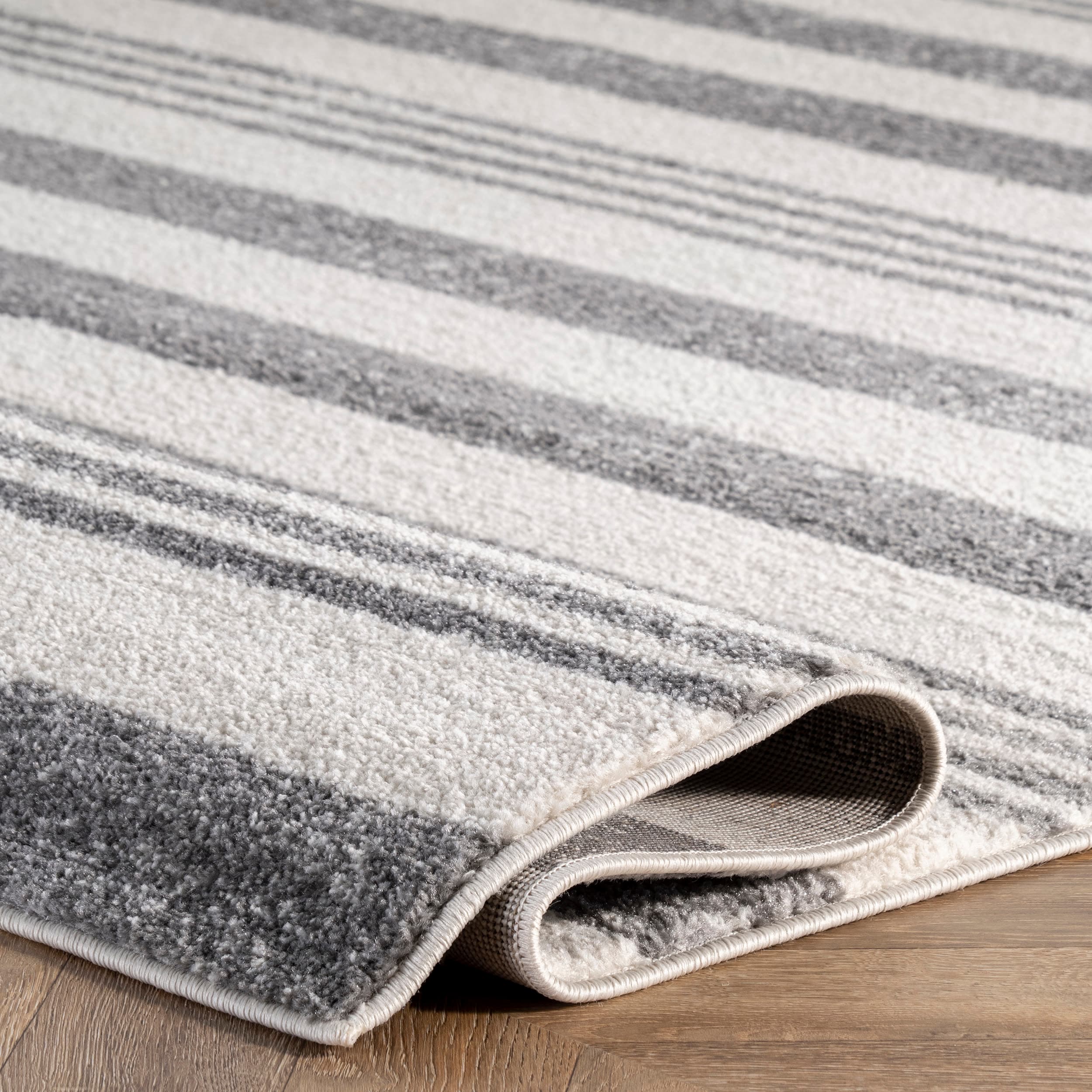 Reversible Gray Stripe Synthetic Area Rug 5' x 7'