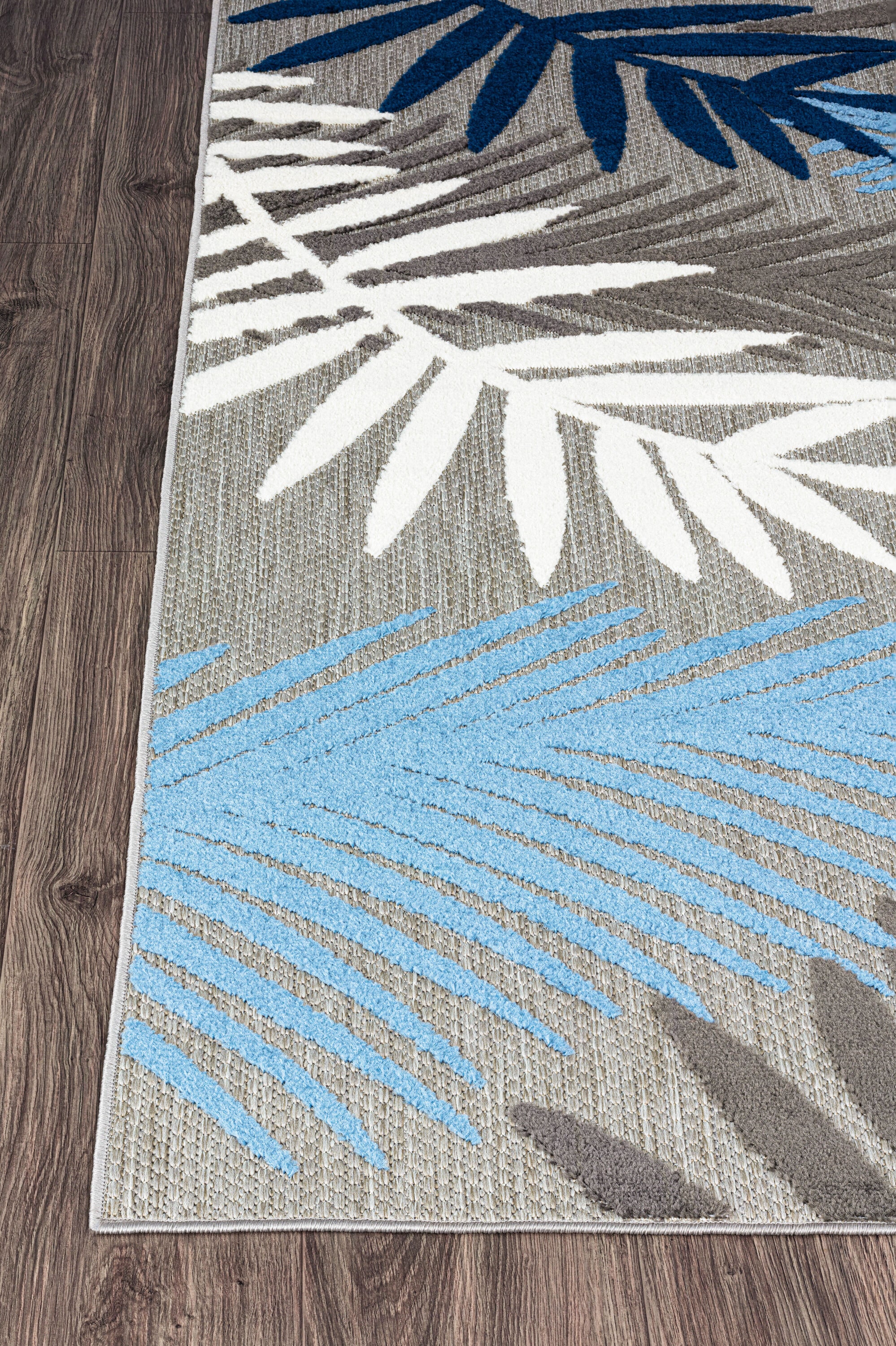 Evora Blue and Gray Palm Frond Indoor/Outdoor Area Rug