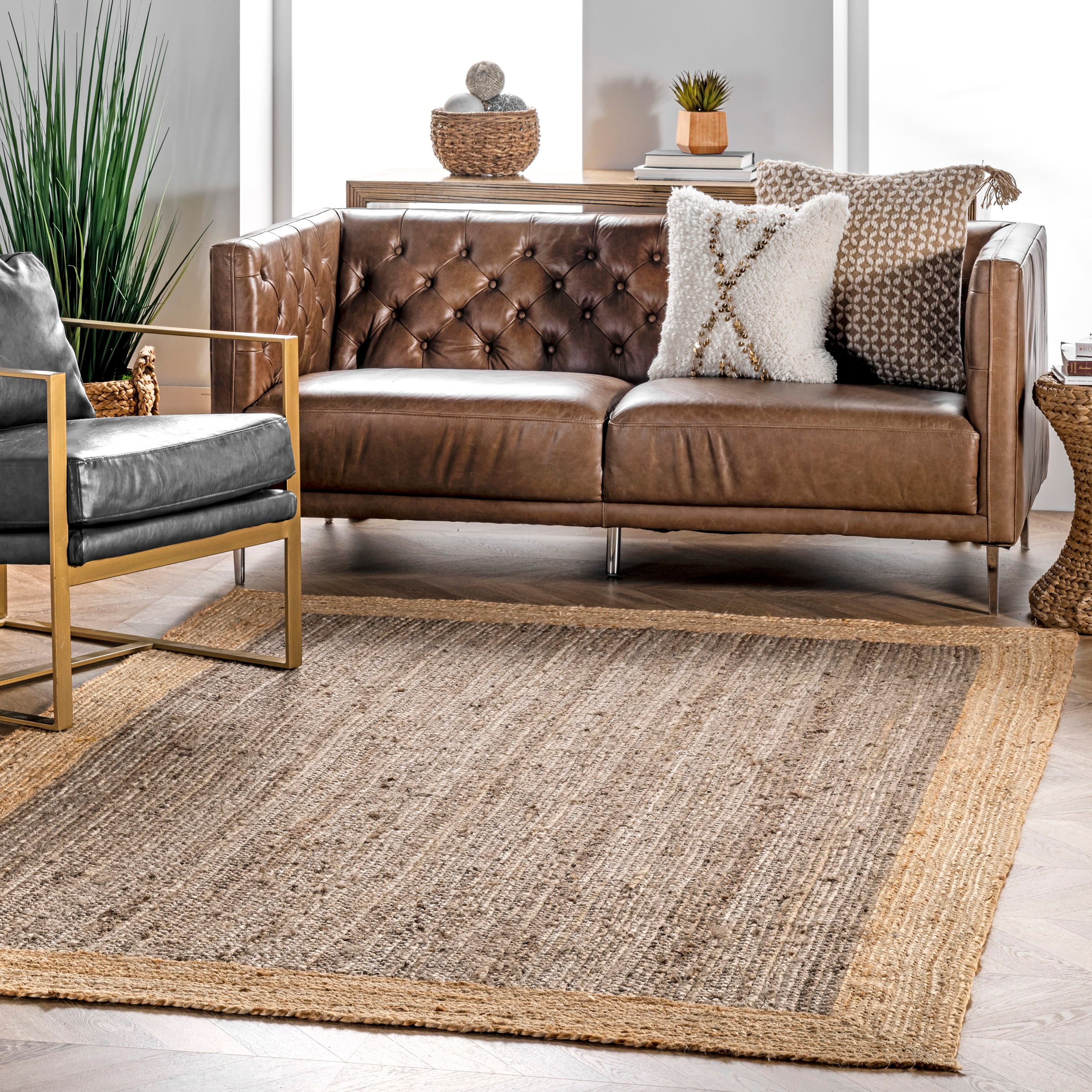 Handmade Braided Jute Rectangular Rug in Grey, Easy Care
