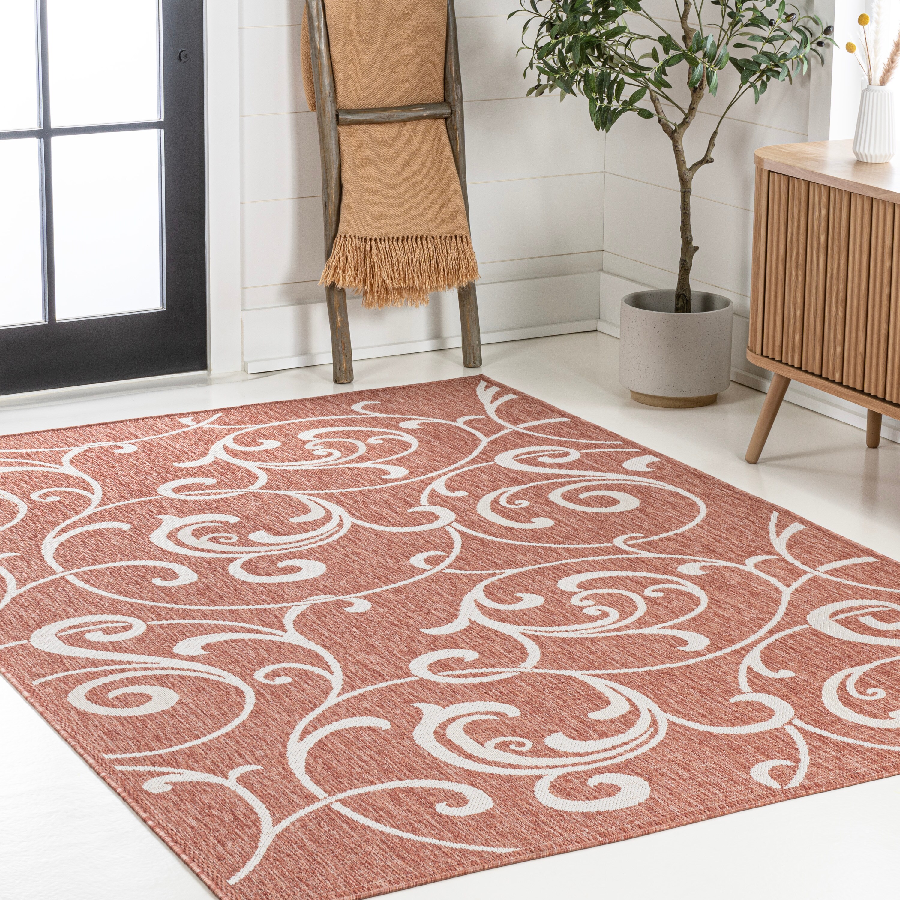 Salmon and Cream Reversible Synthetic Scroll Area Rug 5x8