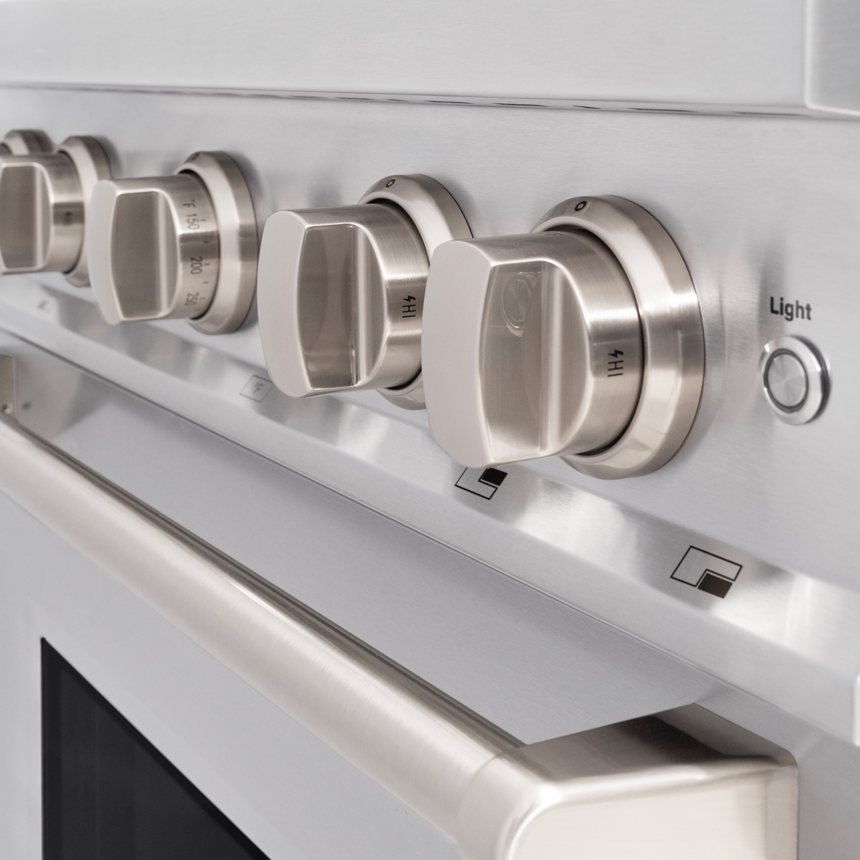 ZLINE KITCHEN & BATH CGR30 Freestanding-Gas-Ranges - View #4