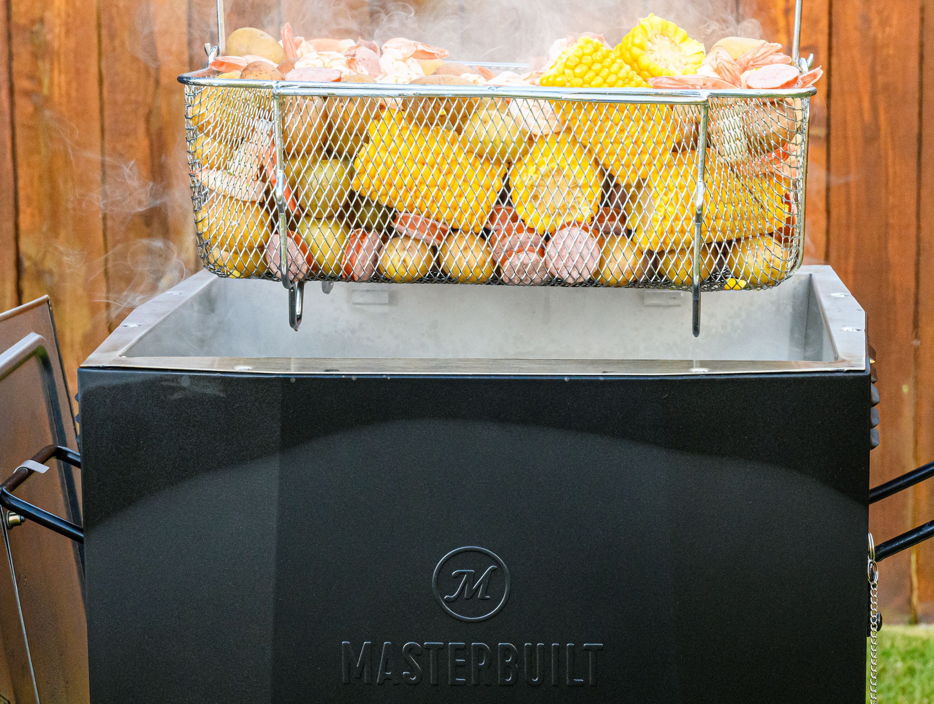 Masterbuilt 20 Quart 6-in-1 Outdoor Air Fryer for Sale in Mesquite, TX -  OfferUp