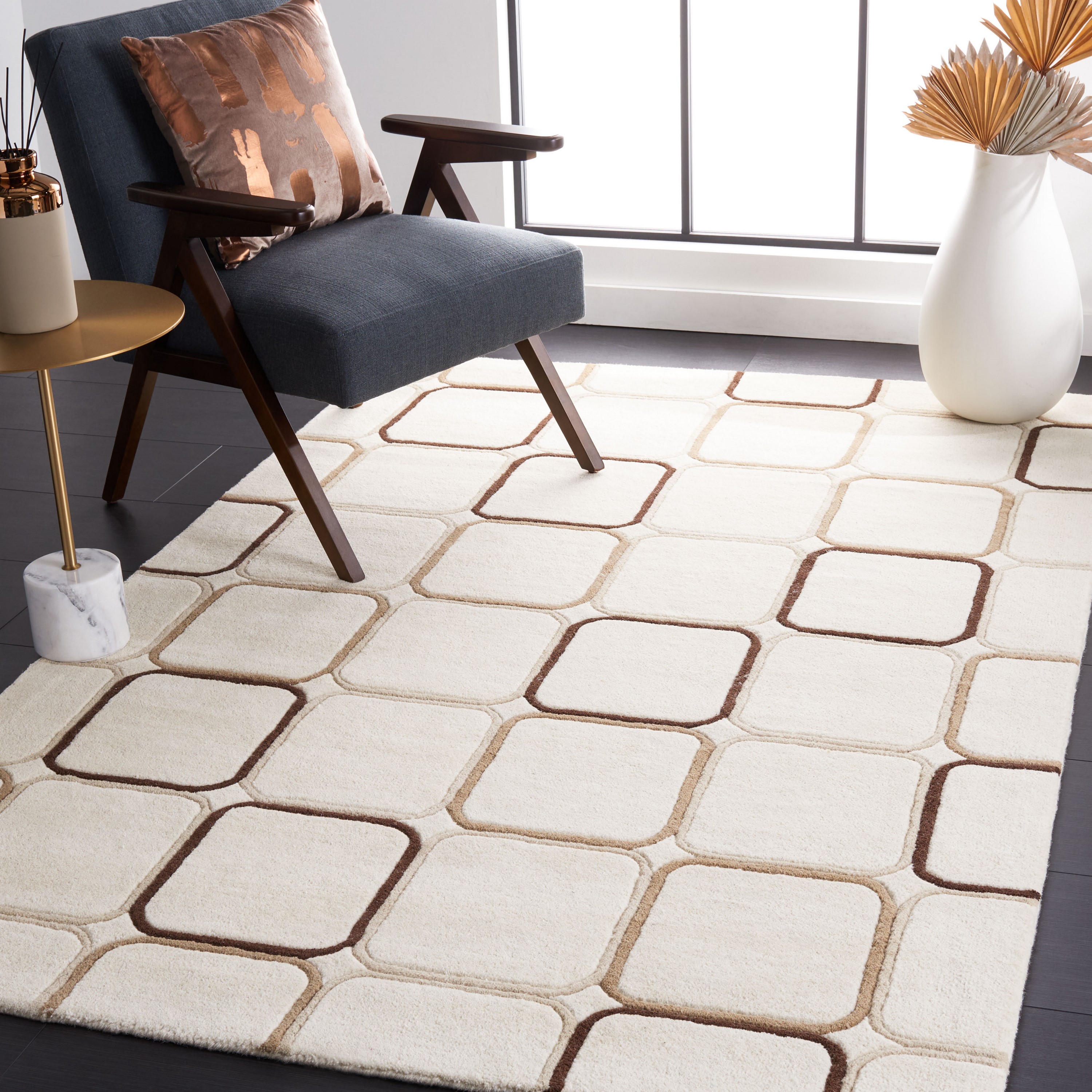 Safavieh SOH713A-4 Soho Pantile 4 x 6 (ft) Tufted Wool Ivory/Multi Rectangular Indoor Abstract Area rug