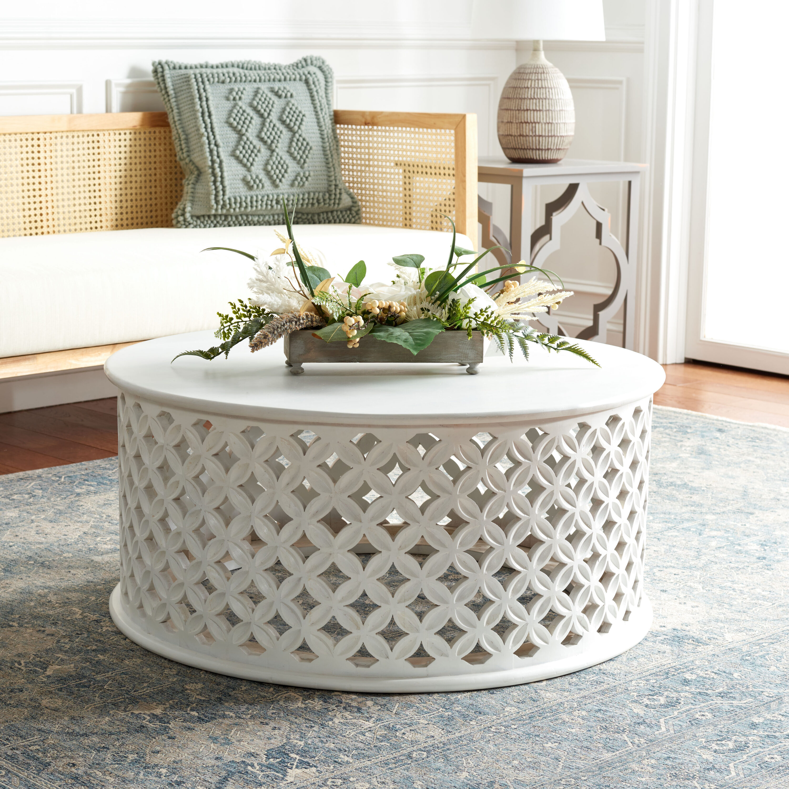 Safavieh COF5300A Lacquer Coating Mango Wood Modern Coffee Table