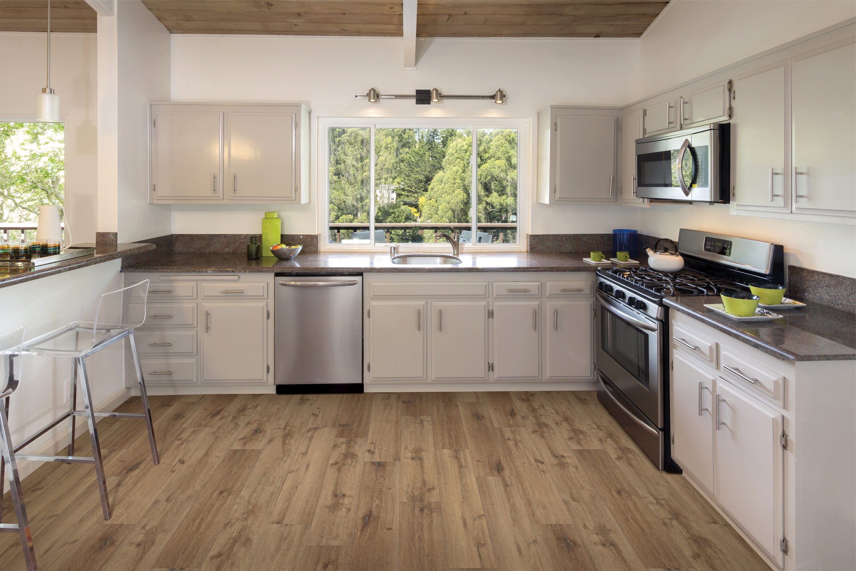 Element Flooring E20047 Vinyl-Plank - View #2
