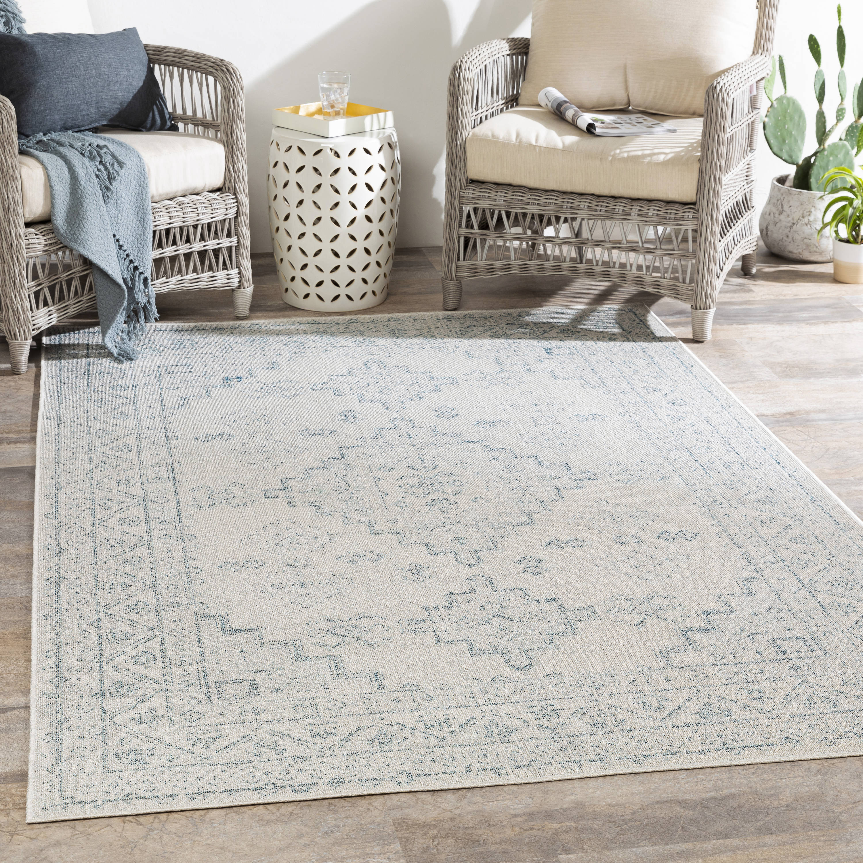 Veranda Ivory Indoor/Outdoor Rug