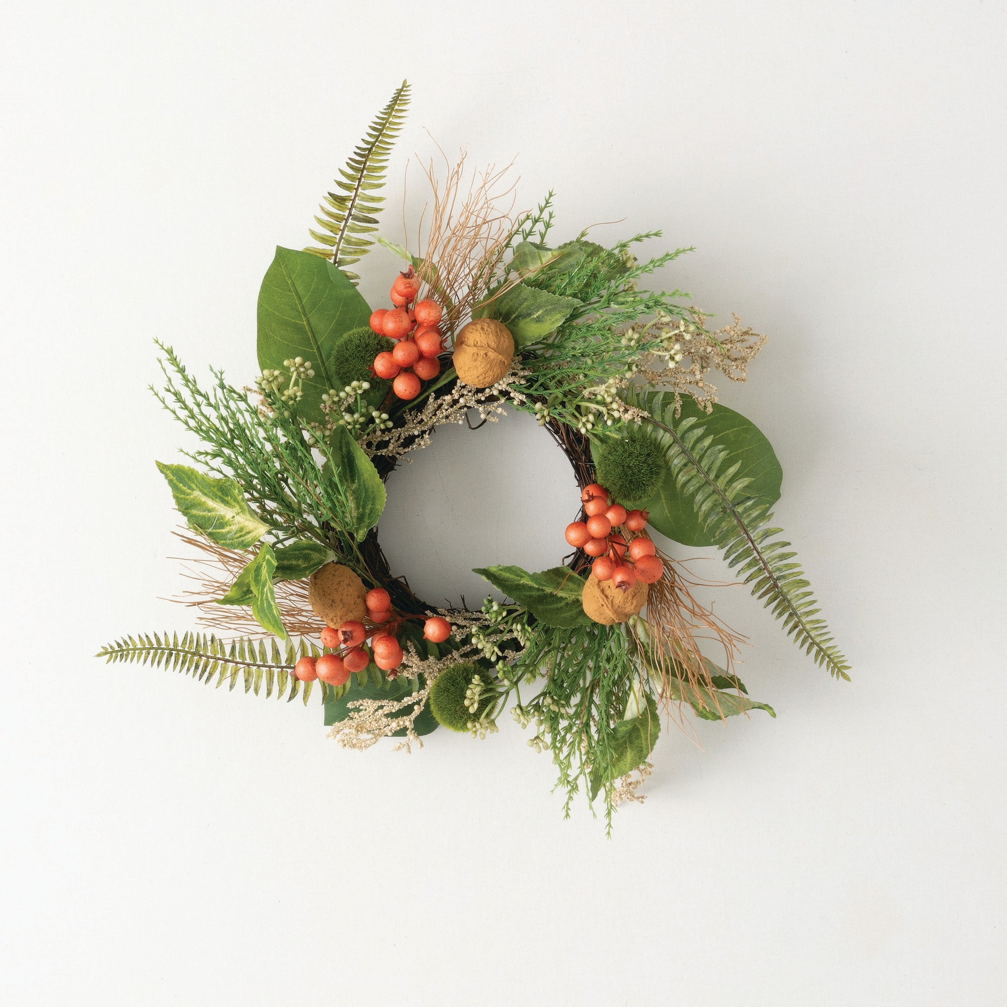 Sullivans BPD4 14.5-Inches Green Indoor Desktop Wreath Artificial wreath