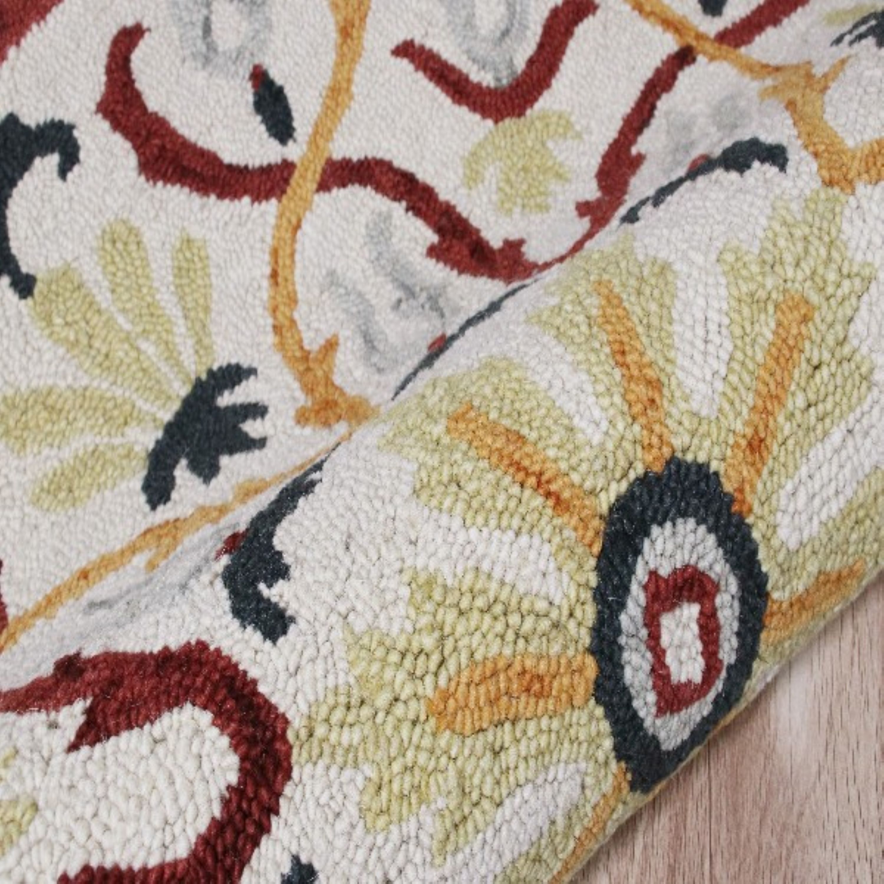 Handmade Red and Yellow Floral Wool Round Rug, 4 ft.