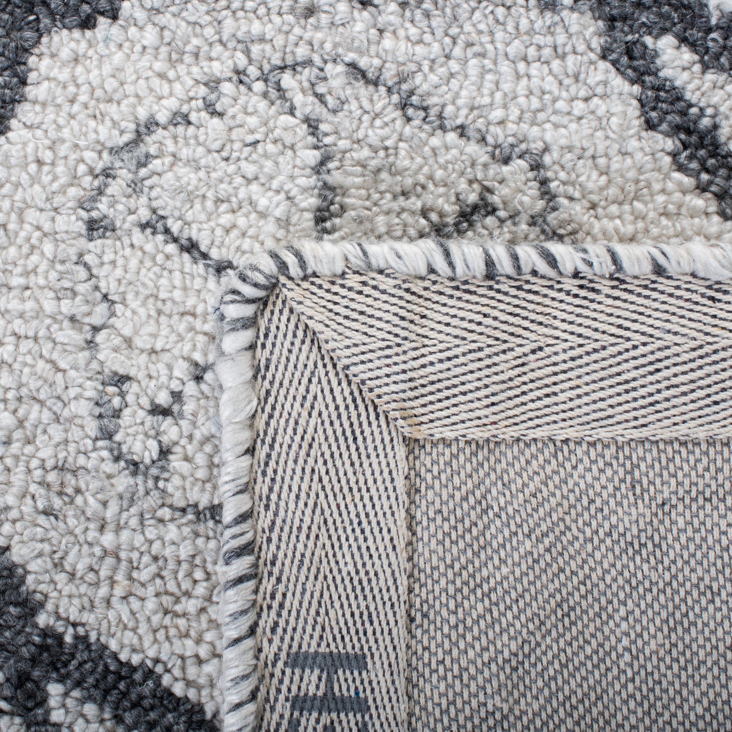 Gray and Ivory Hand-Tufted Wool Geometric 8' x 10' Area Rug