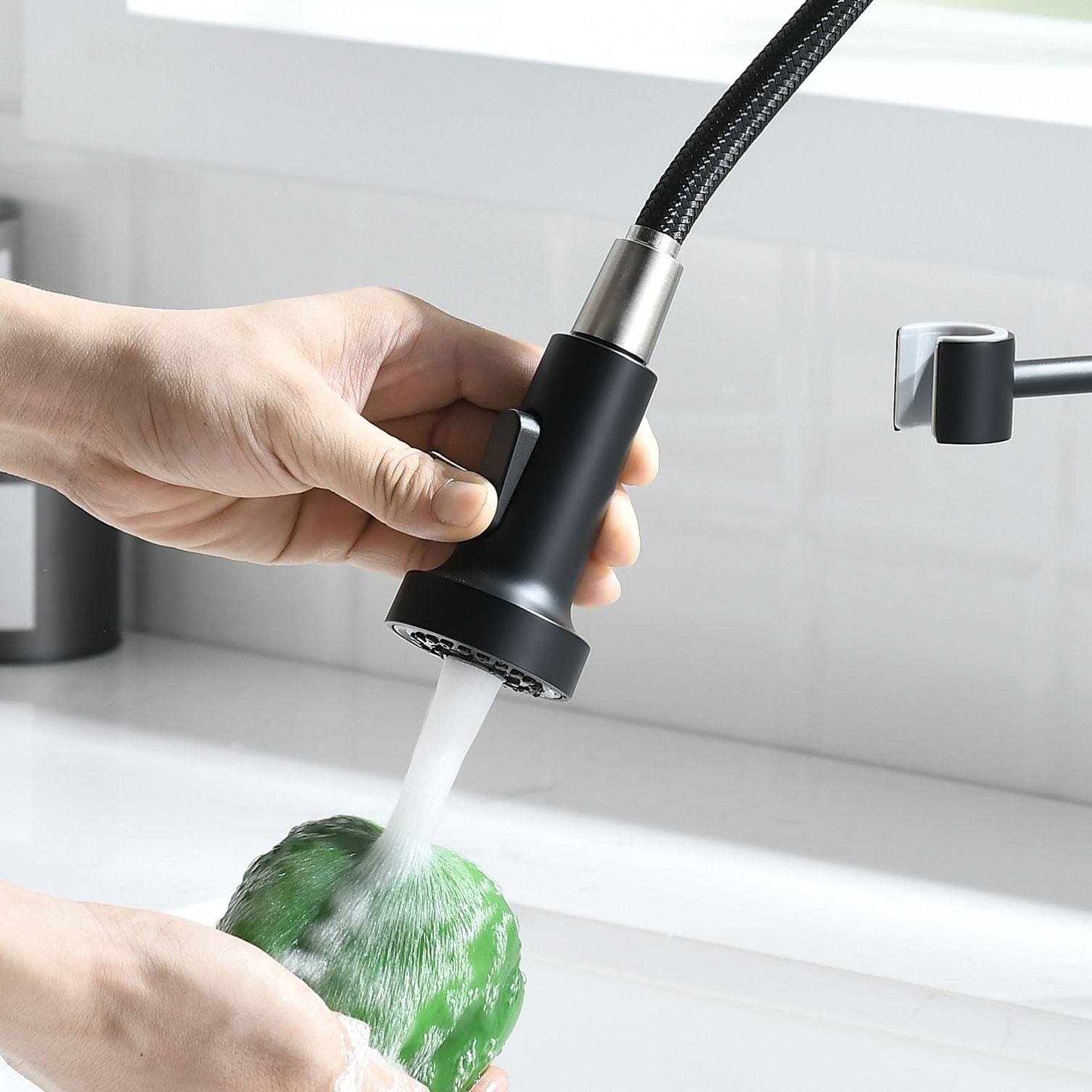 Poinic YZC-KF006MB Kitchen-Faucets - View #3