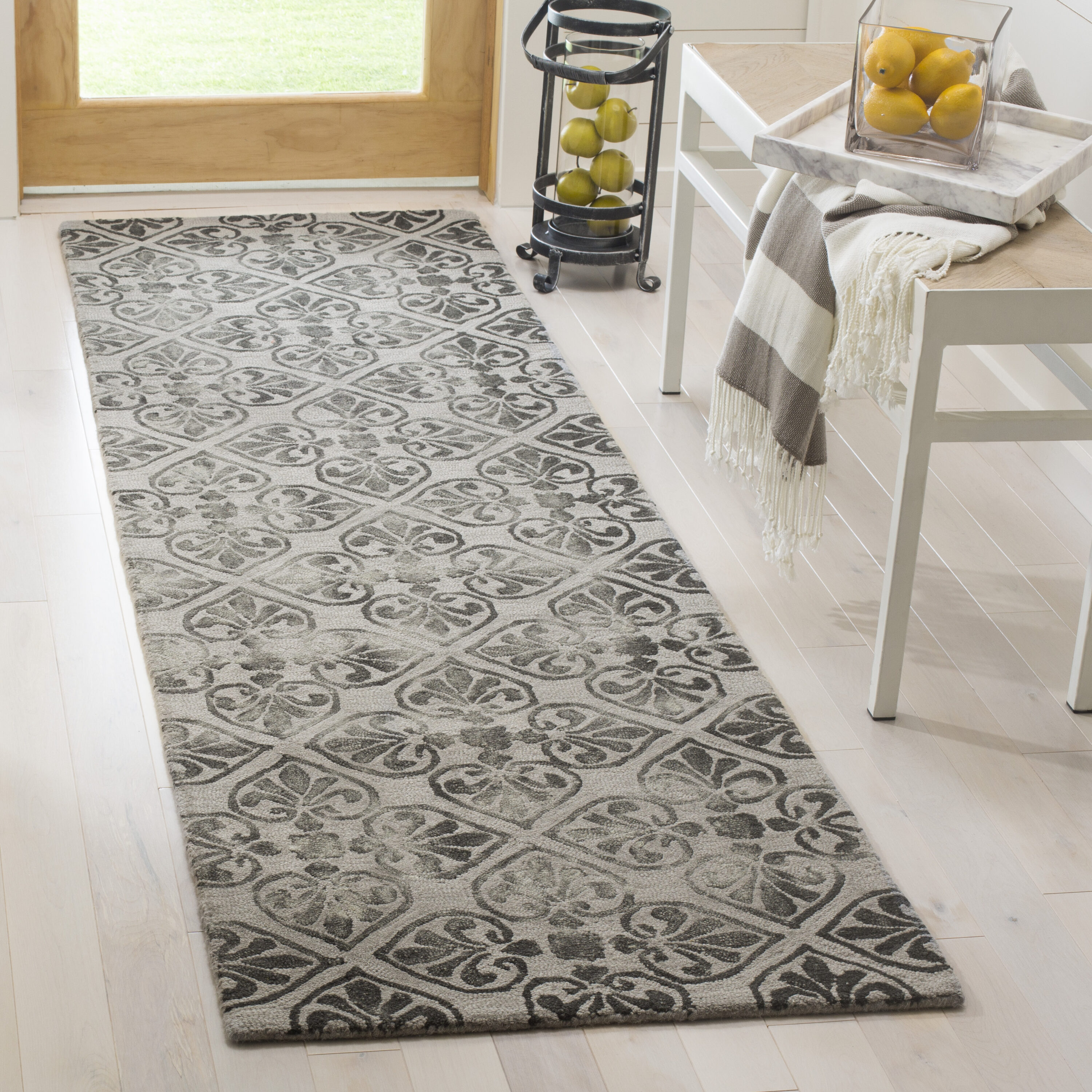  Dip Dye 101 Gray Traditional 2ft-3in x 8ft Runner Rug