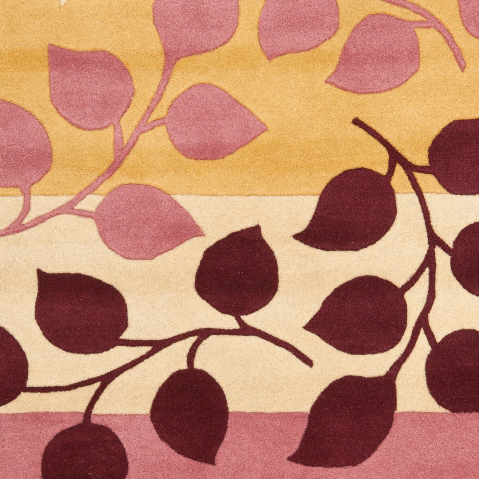 Safavieh SOH785C-5 rugs - View #6