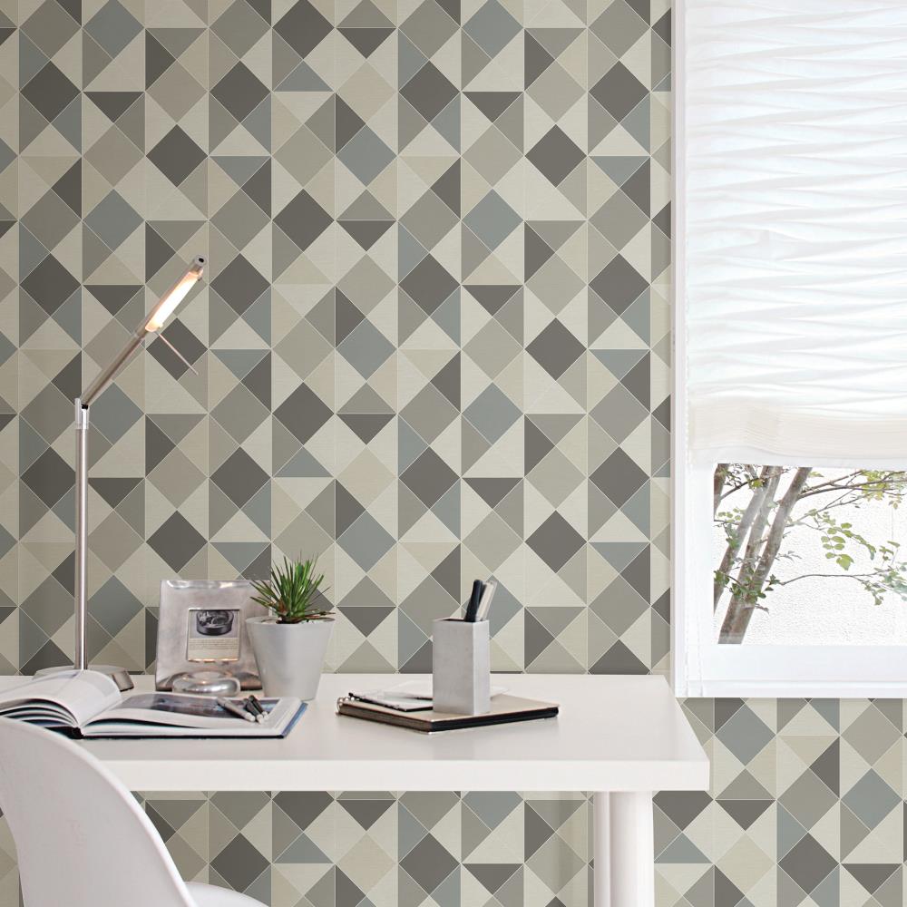 NuWallpaper 30.75-sq Ft Grey Vinyl Geometric Self-Adhesive Peel And ...