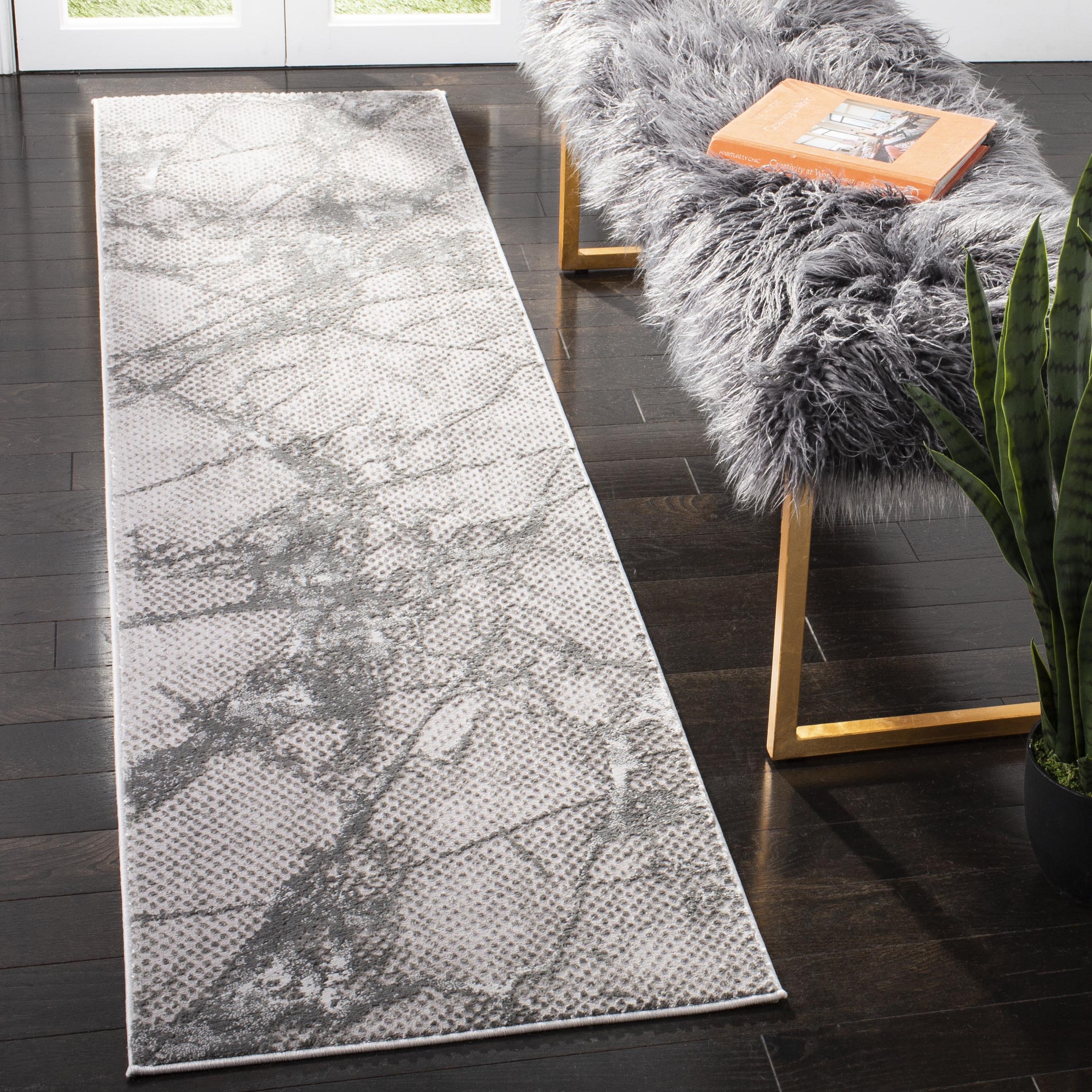 Safavieh LUR187F-28 Lurex Appo 2 x 8 (ft) Loomed Synthetic Gray/Gray Rectangular Indoor Abstract Industrial Runner rug
