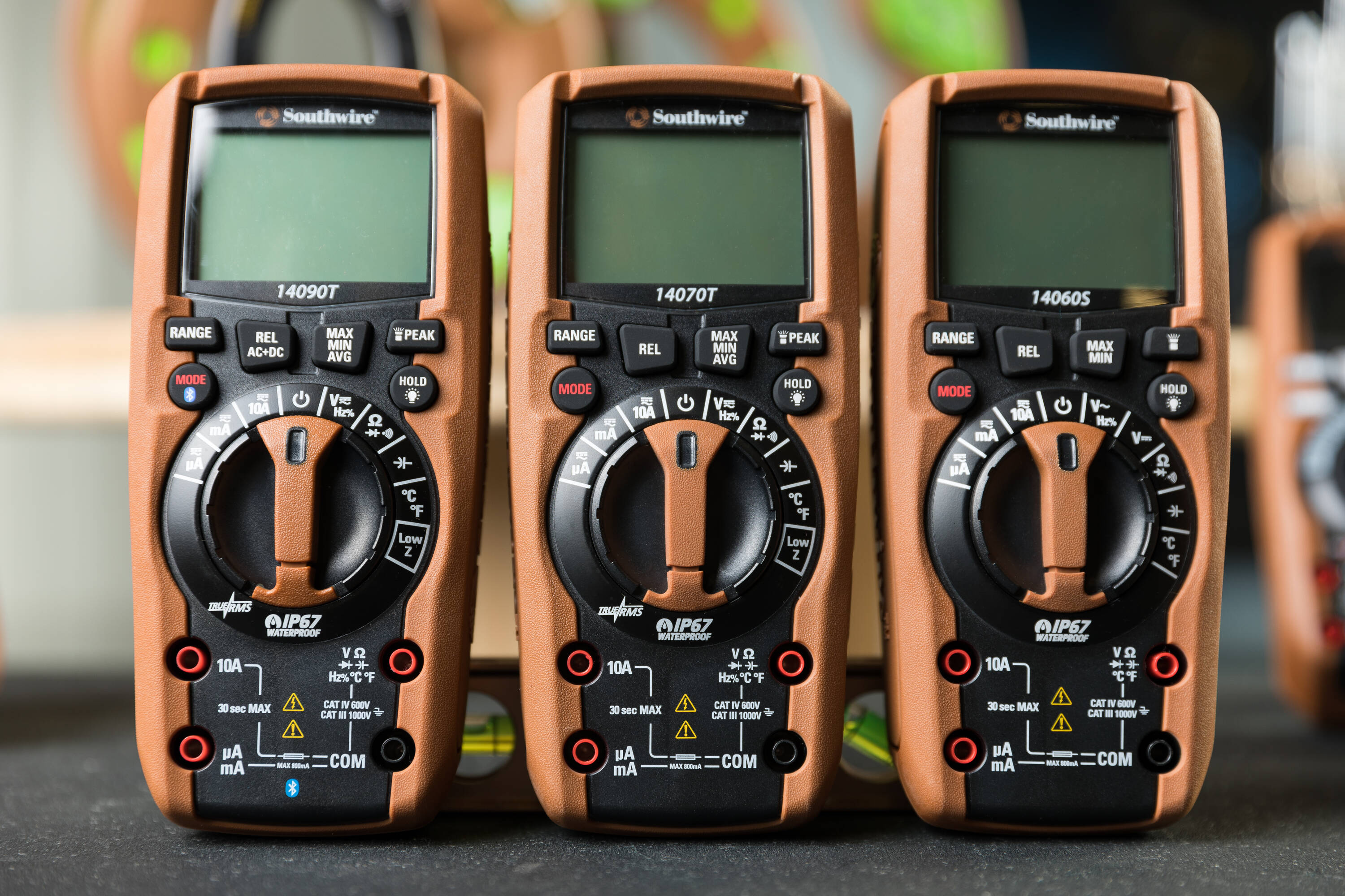 Southwire 63018440 multimeters - View #2