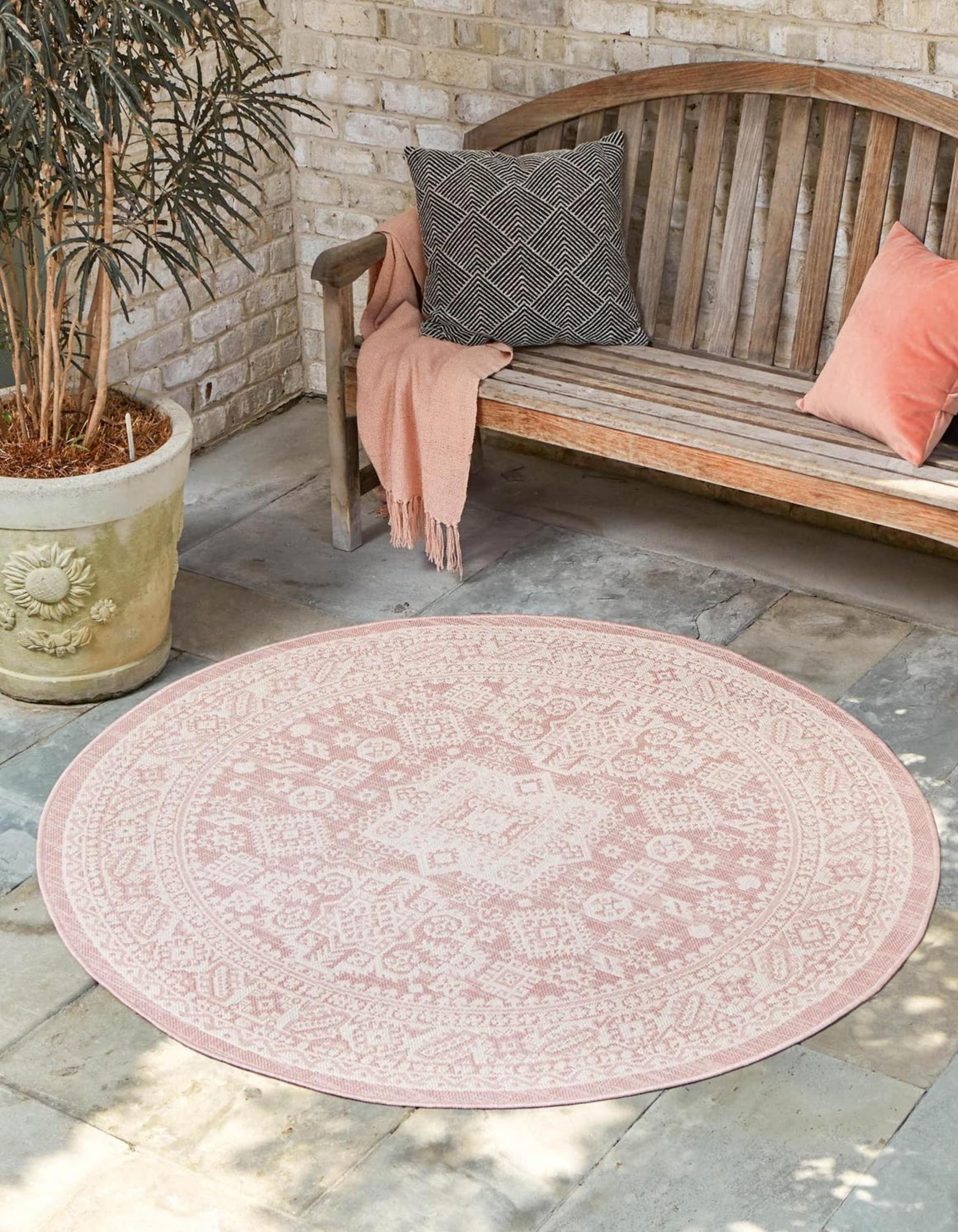 Unique Loom 3162703 Outdoor Aztec 5 x 5 (ft) Loomed Polypropylene Pink Round Indoor/Outdoor Border Area rug