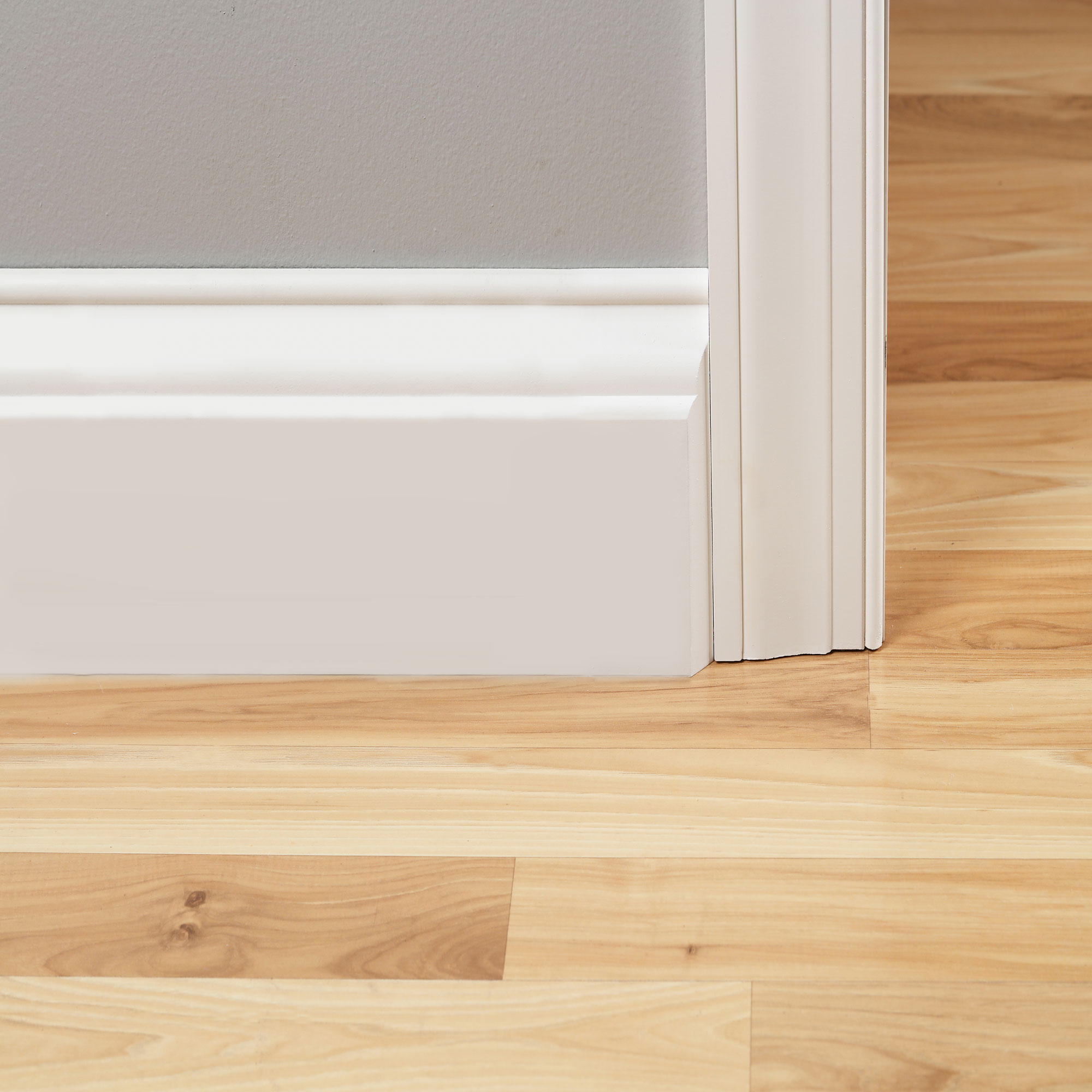 Primed Radiata Pine Traditional Baseboard Moulding Block