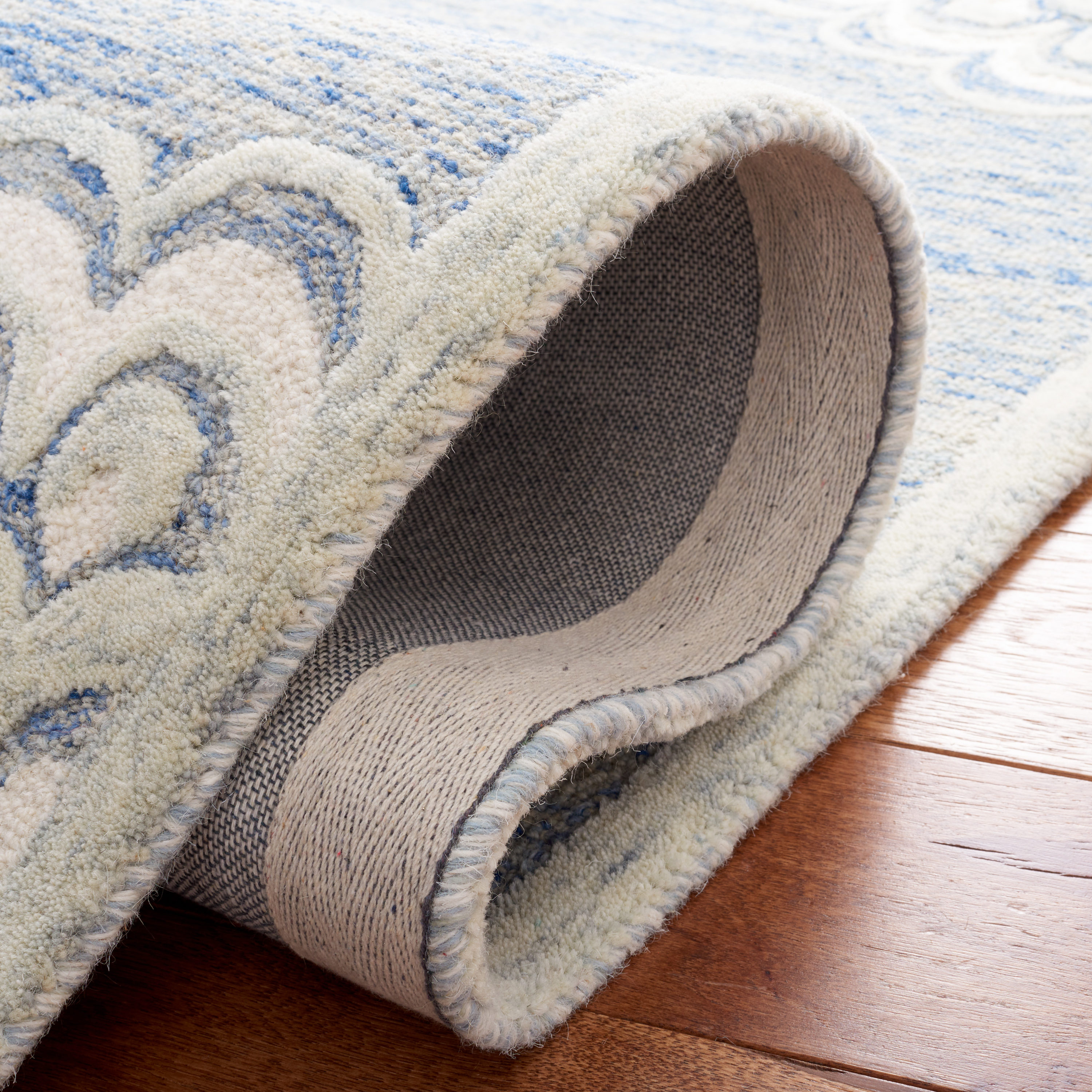 Safavieh MET901M-5 rugs - View #6