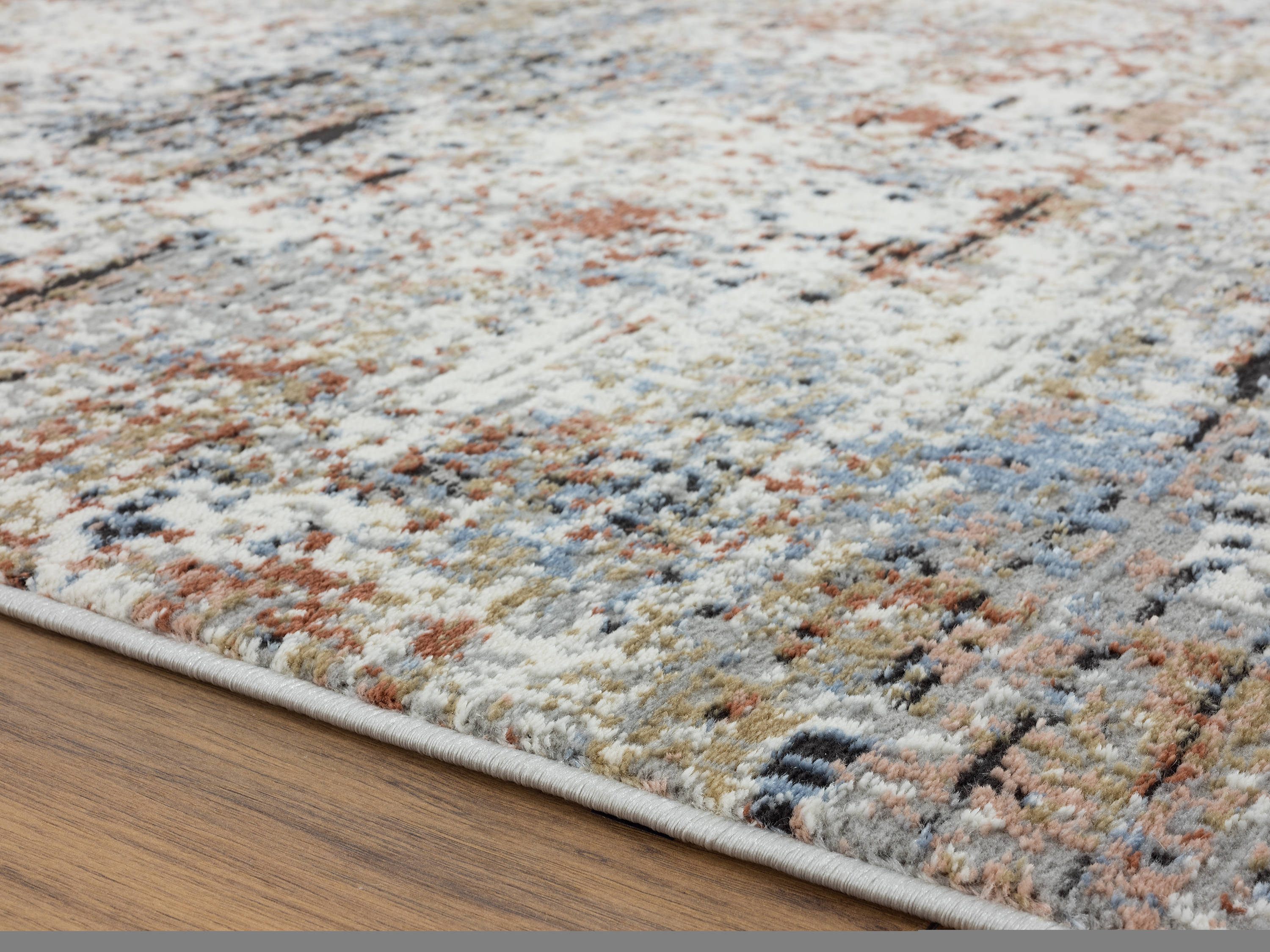United Weavers Of America 4535 10136 58 rugs - View #5