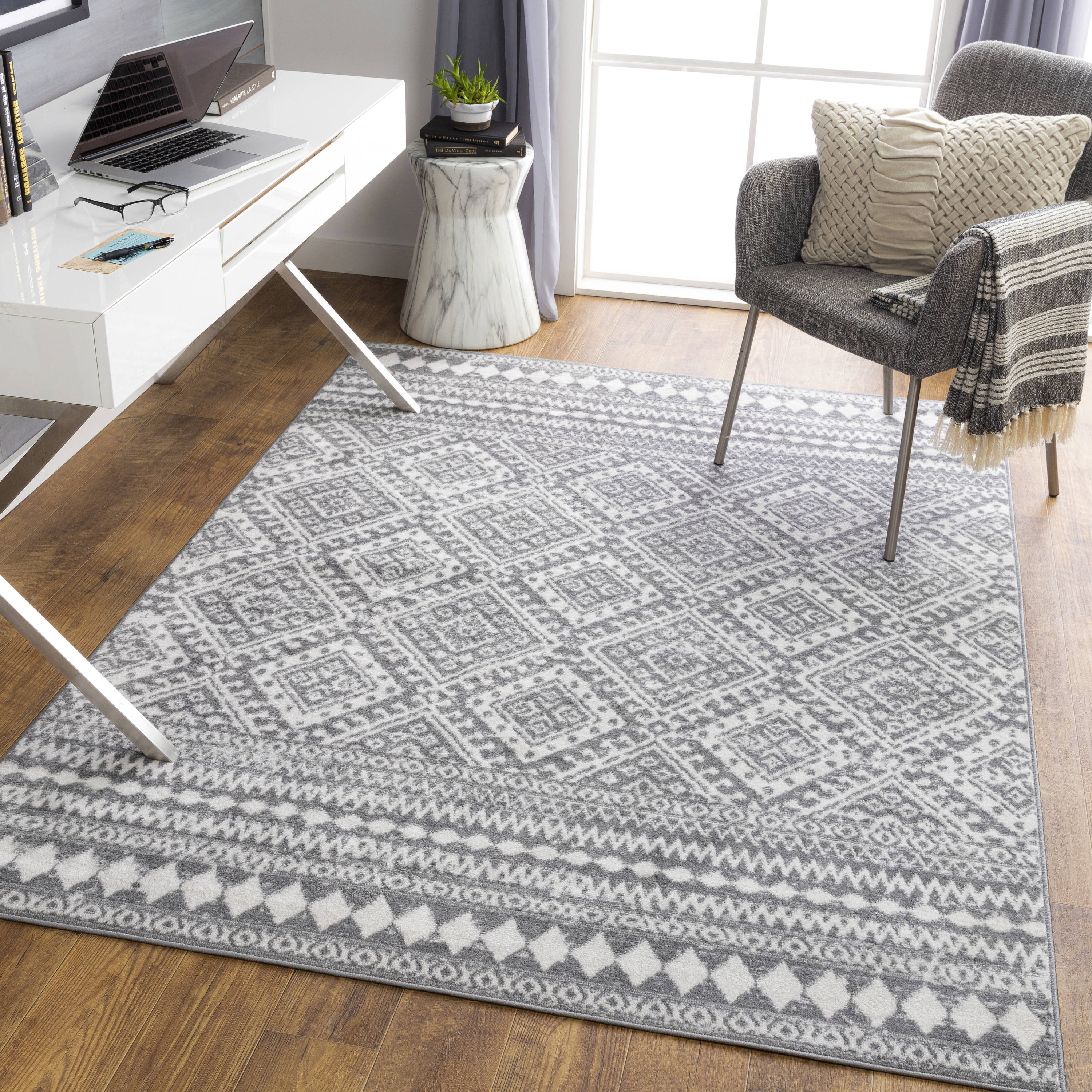 Surya CEG2337-537 Cesar 5 X 7 (ft) Medium Gray Indoor Geometric Oriental Area Rug
