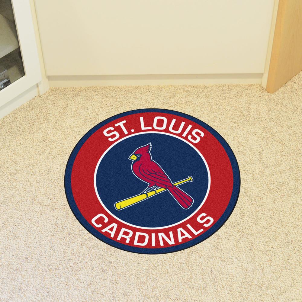 FANMATS St. Louis Cardinals 2-ft x 2-ft Red Round Indoor Decorative Sports  Door Mat in the Mats department at