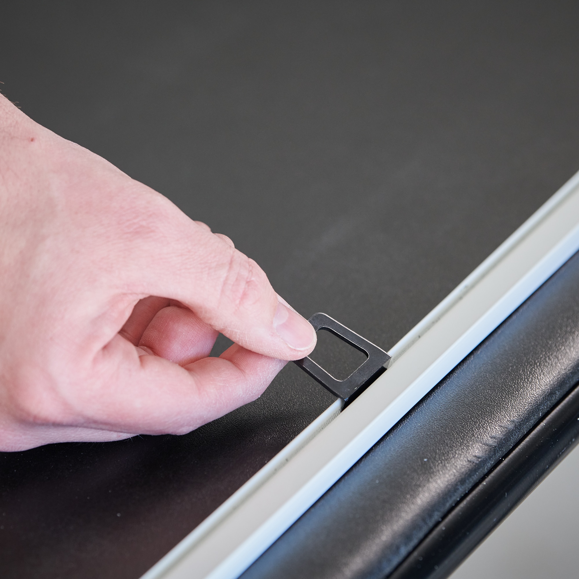 M-D 14168 Window-Screen-Tension-Springs - View #10