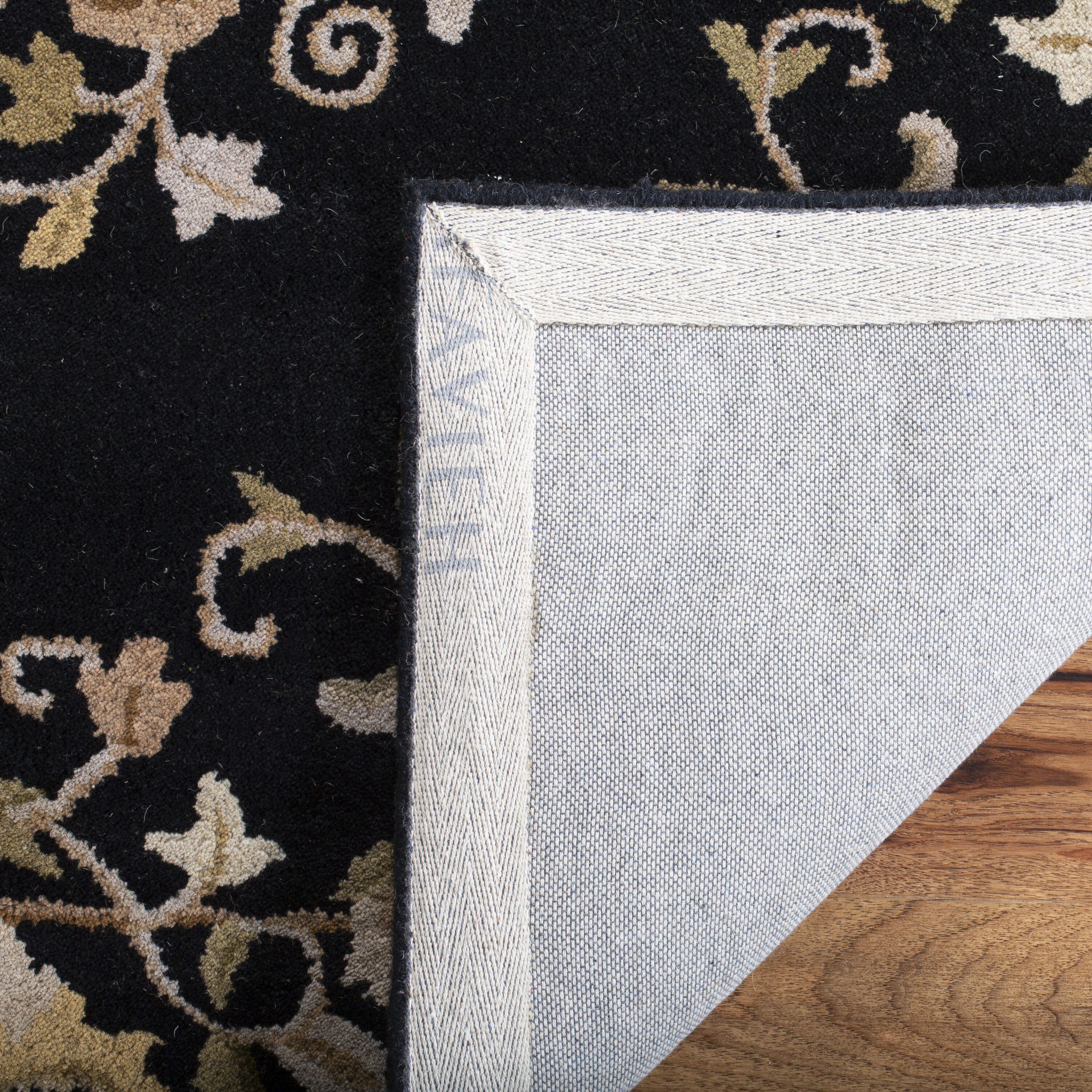 Safavieh HG640B-4 rugs - View #3