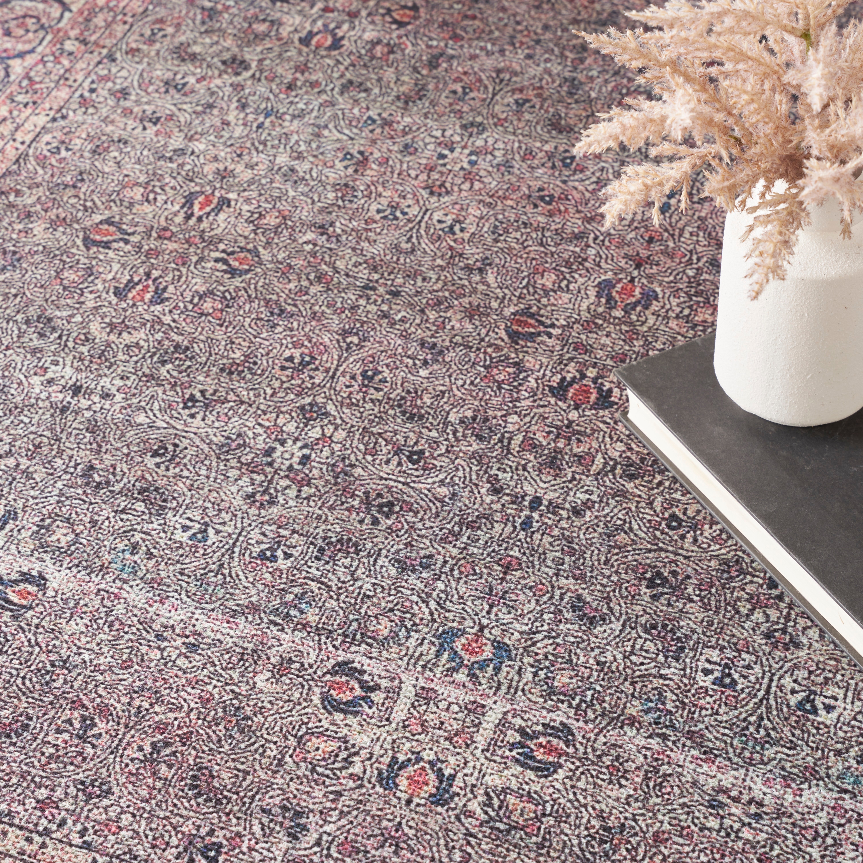 Emerald Elegance Flatwoven 4' x 6' Synthetic Easy-Care Rug