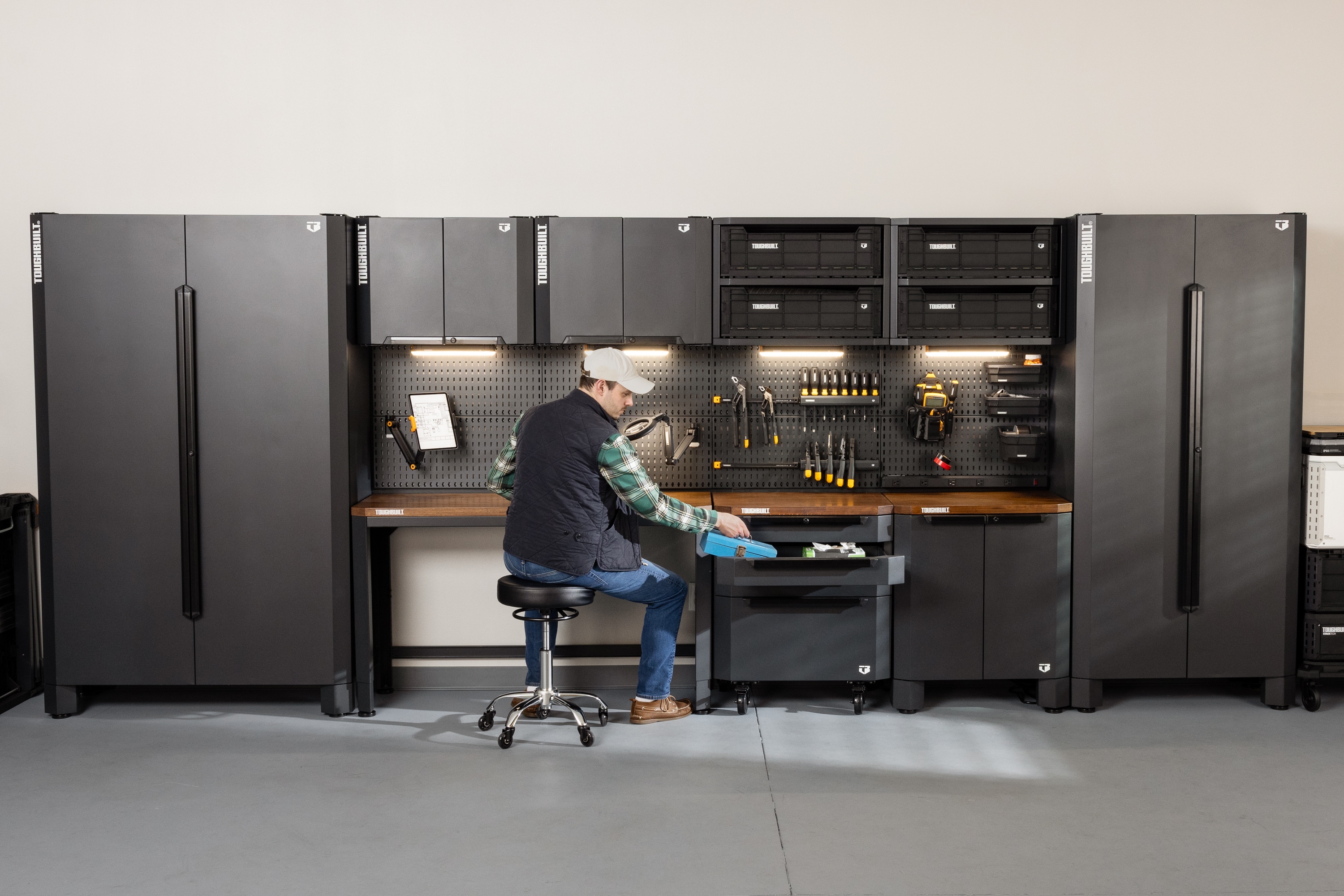 TOUGHBUILT TB-G1-A40-10 Garage-Storage-Rail-Sys-Acc - View #13