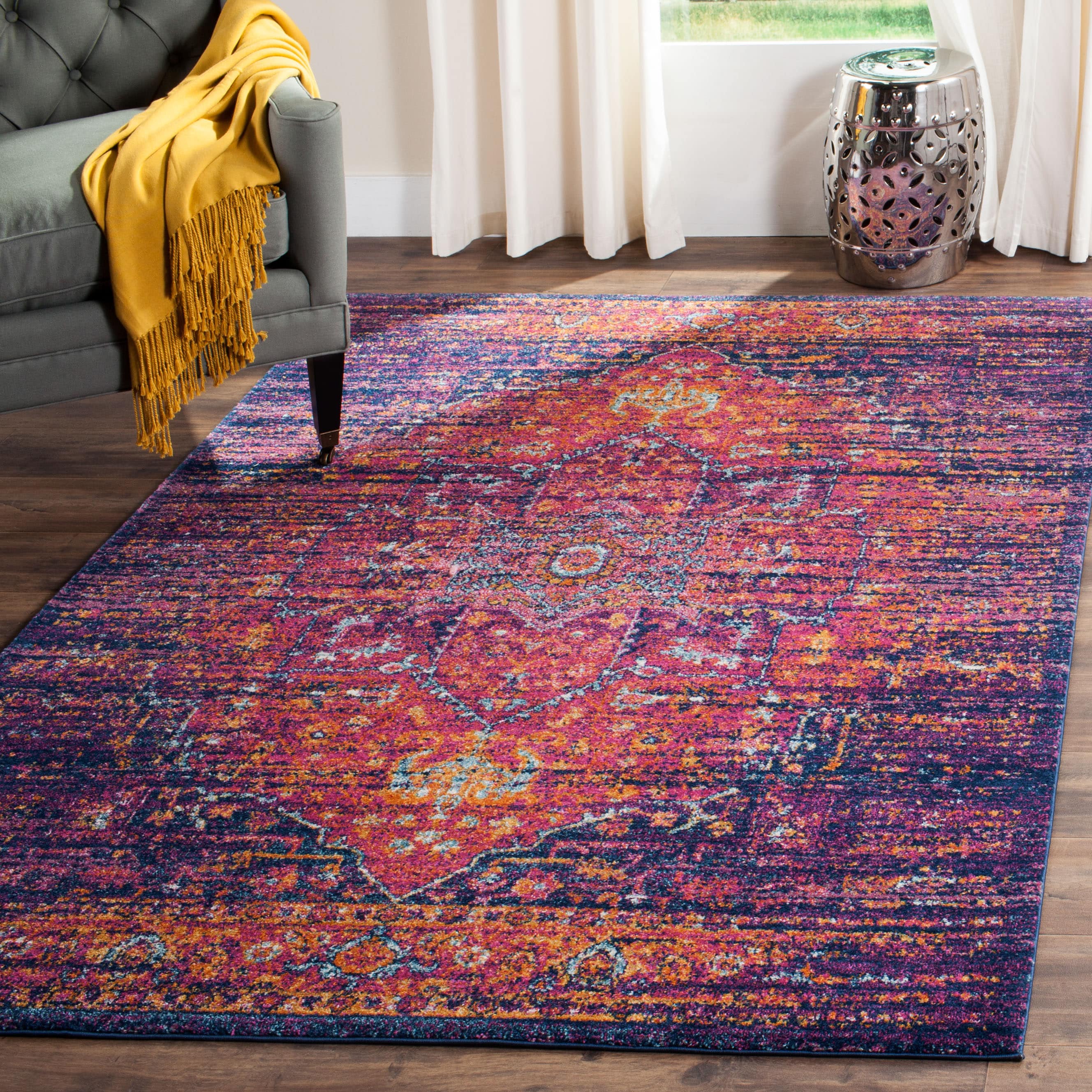 Safavieh EVK275F-4 Evoke Livia 4 x 6 (ft) Loomed Synthetic Blue/Fuchsia Rectangular Indoor Distressed/Overdyed Vintage Area rug