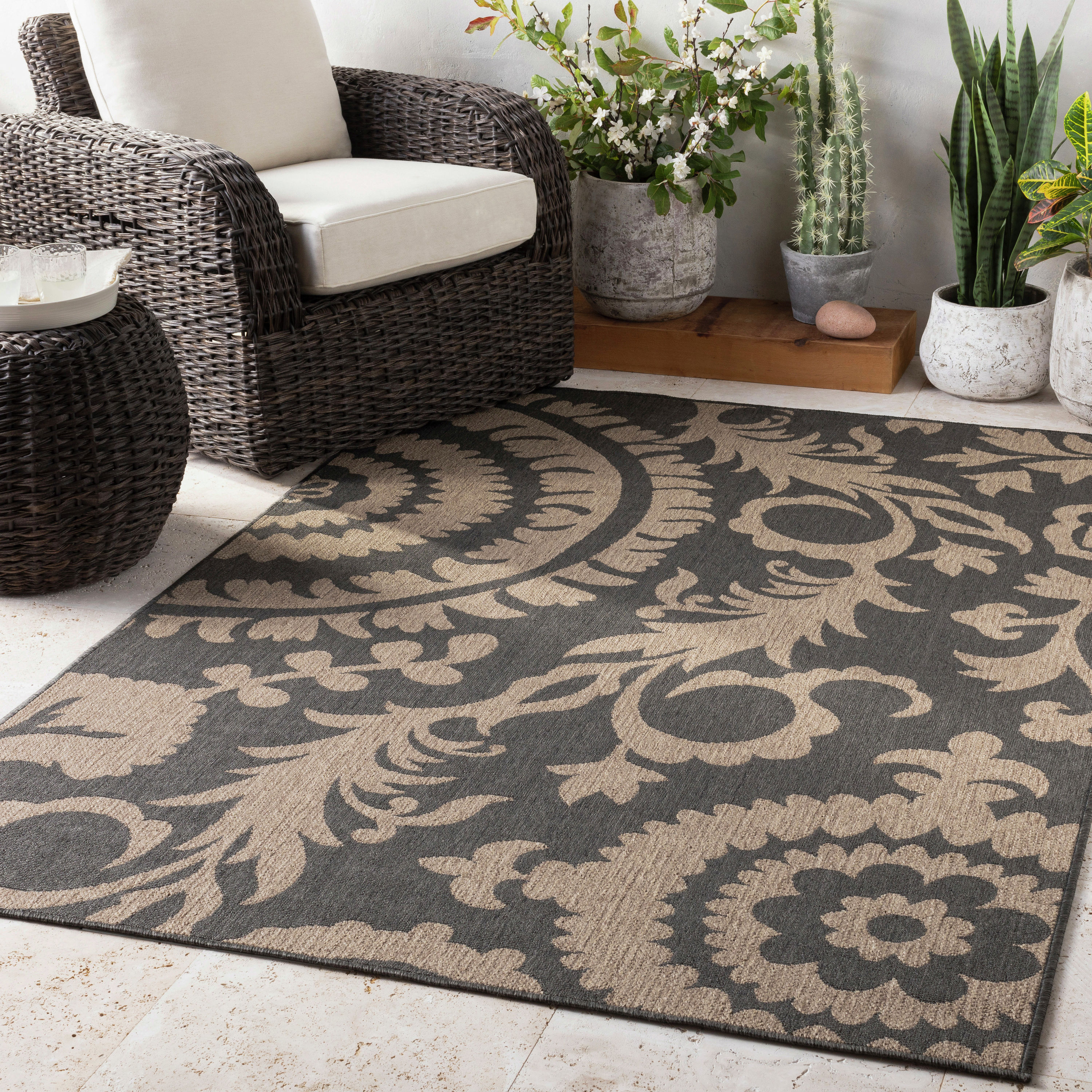 DeCoir 16 in. L x 27 in. W Tan/Black Fancy Welcome Entrance Mat