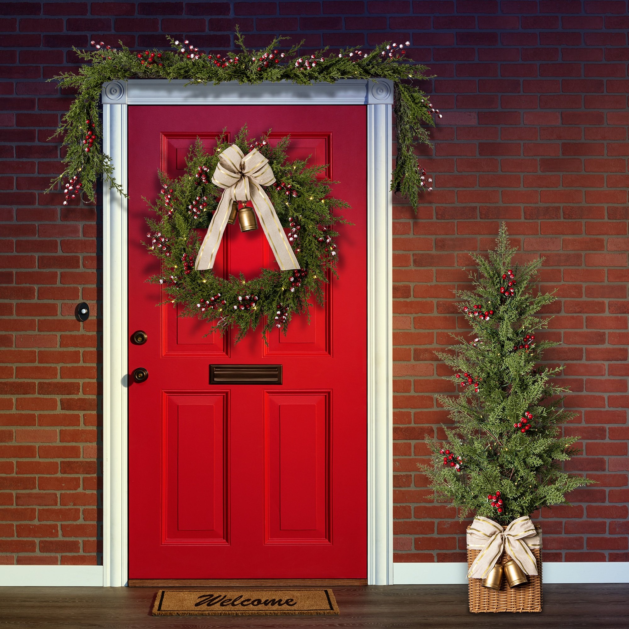 Holiday Living Dover Indoor Pre-lit Battery-operated 4-ft Berry Garland ...