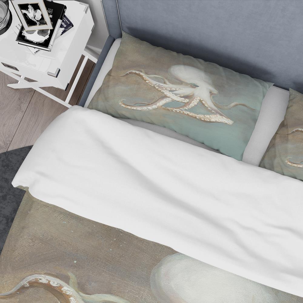 Designart BED30572-Q bedding - View #3
