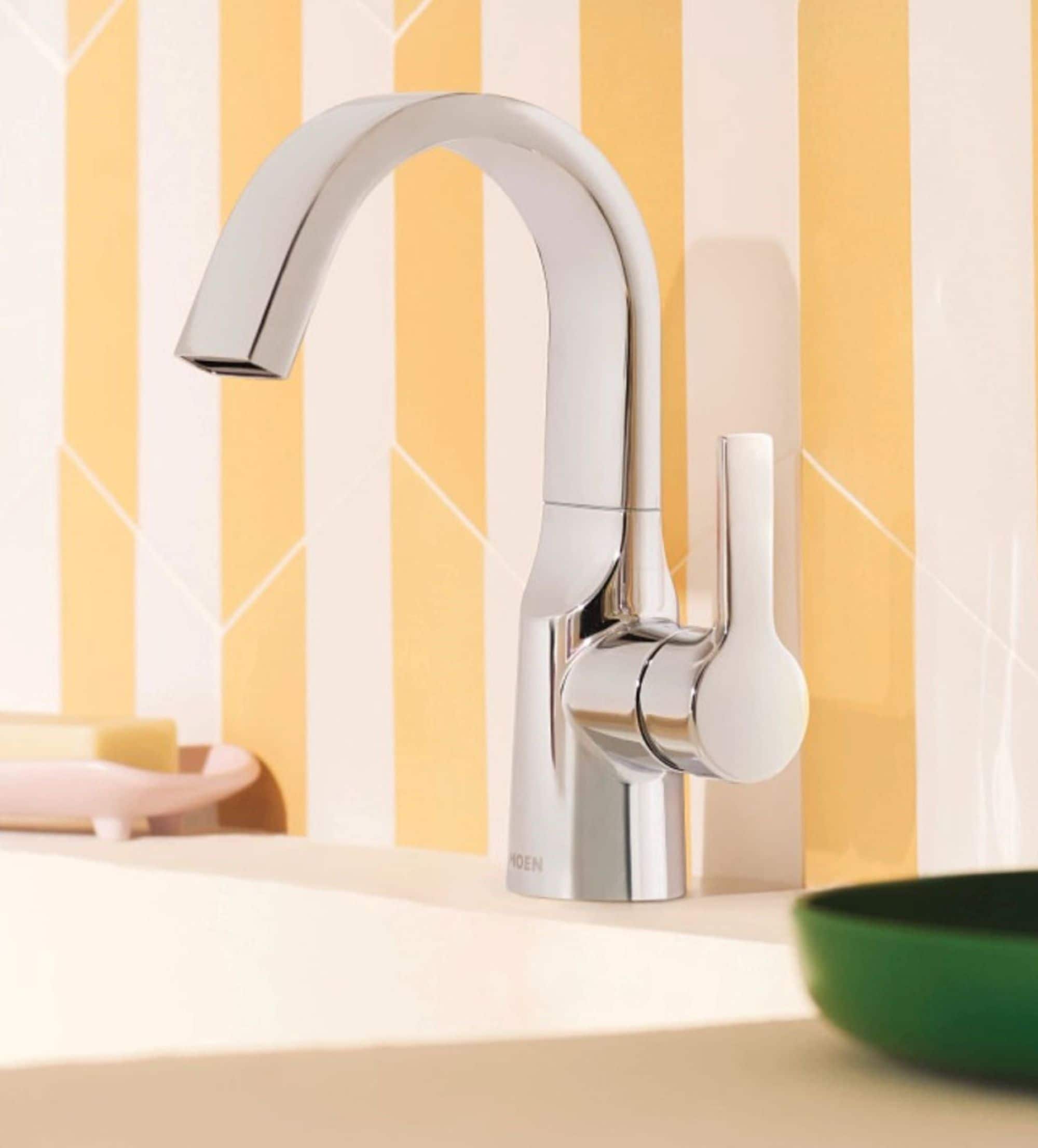 Moen 84156 Avri Chrome Single hole 1-handle WaterSense High-arc Commercial/Residential Handle Bathroom Sink Faucet with Drain with Deck Plate